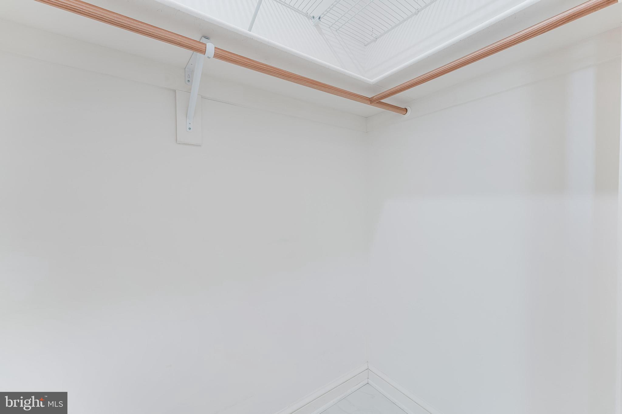 MIDTOWN AT RESTON TOWN CENTER - Residential