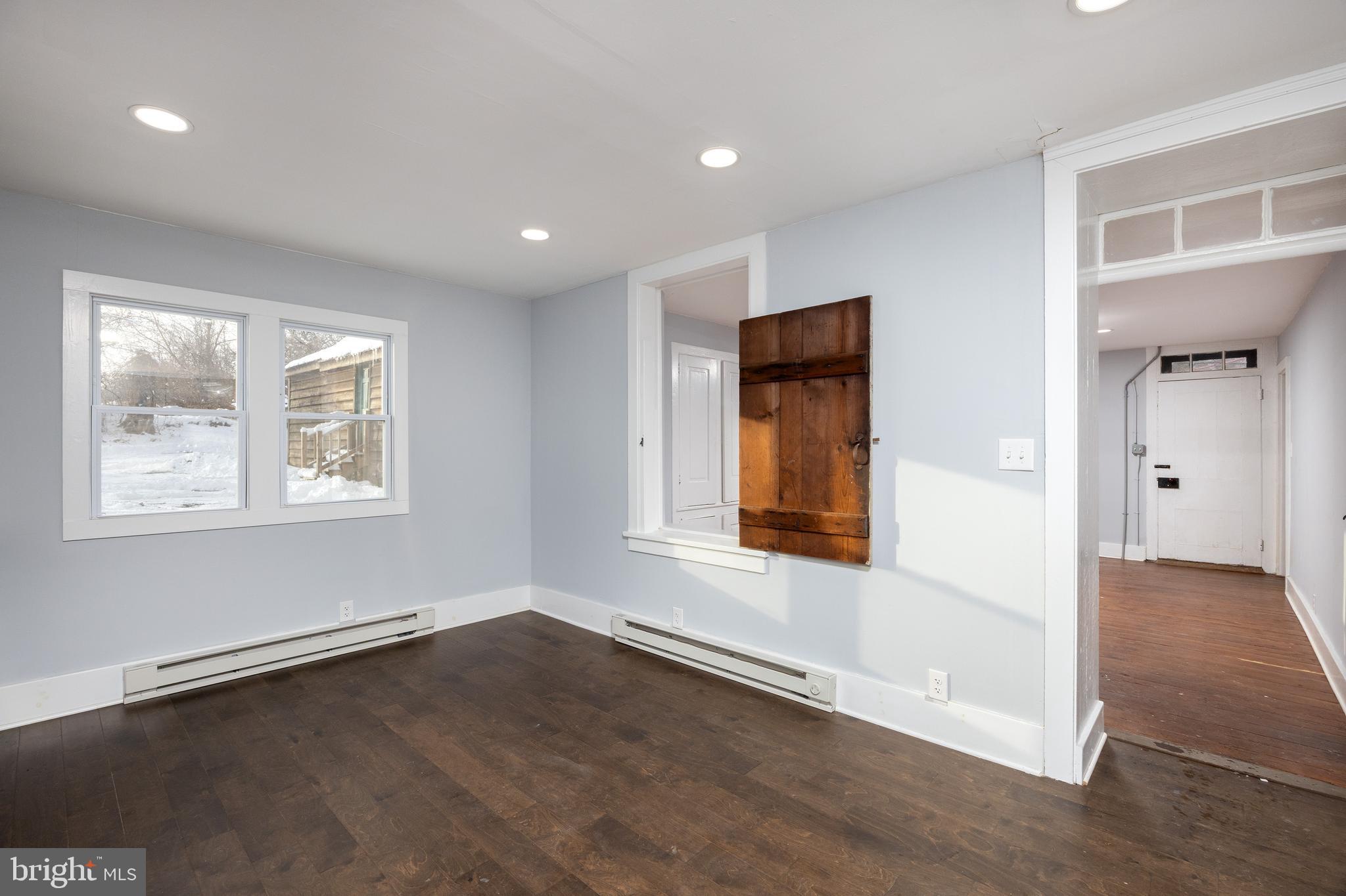 AQUETONG - Residential Lease