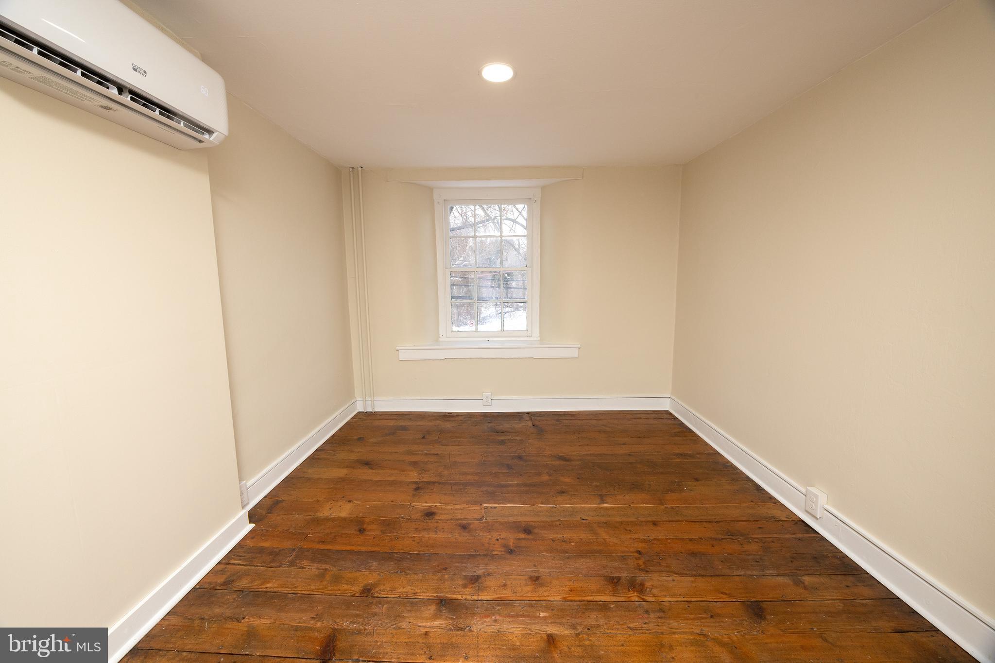 AQUETONG - Residential Lease