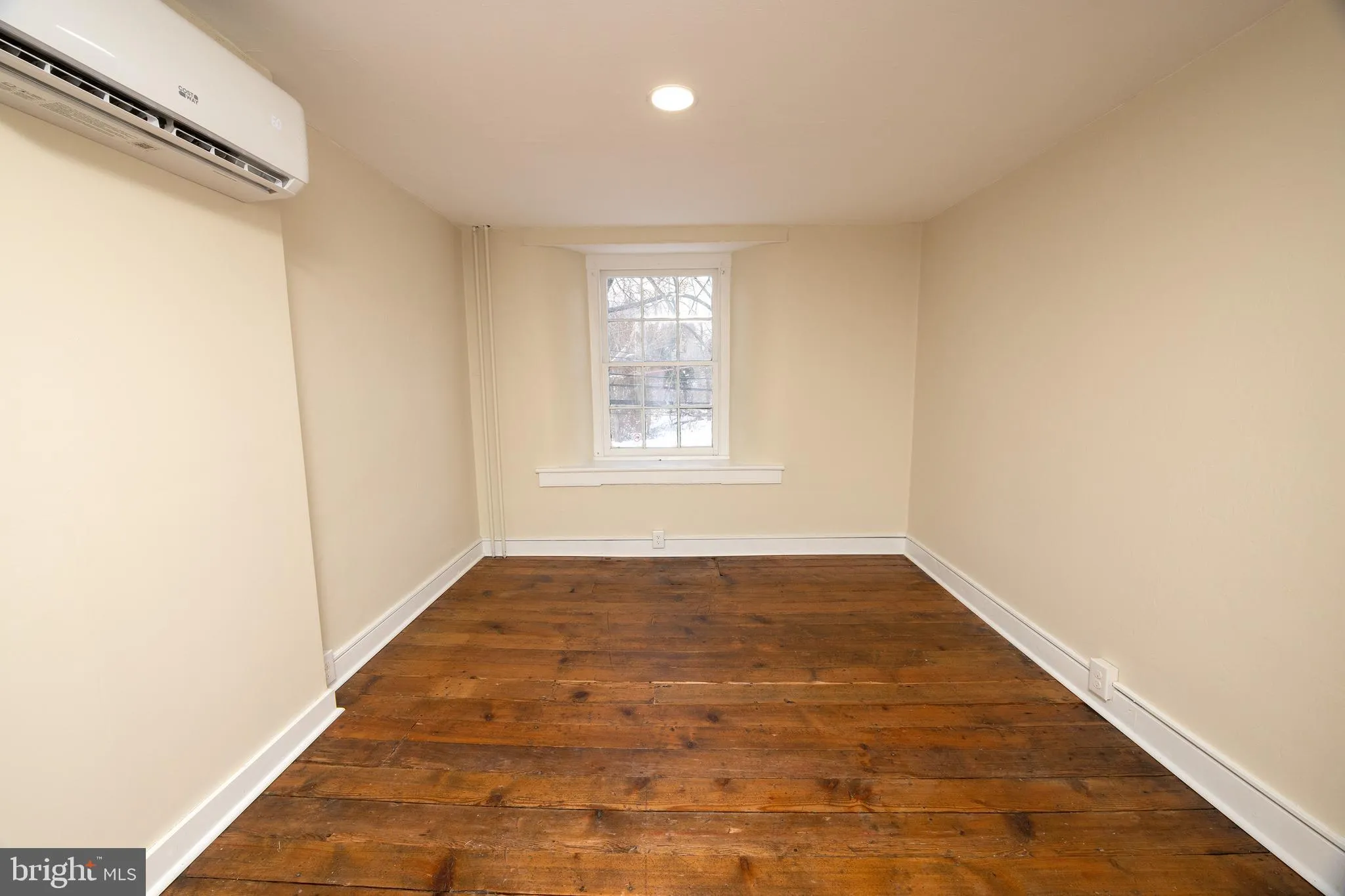 New Hope, Pennsylvania 18938, United States, 2 Bedrooms Bedrooms, ,2 BathroomsBathrooms,Residential,Active,256544