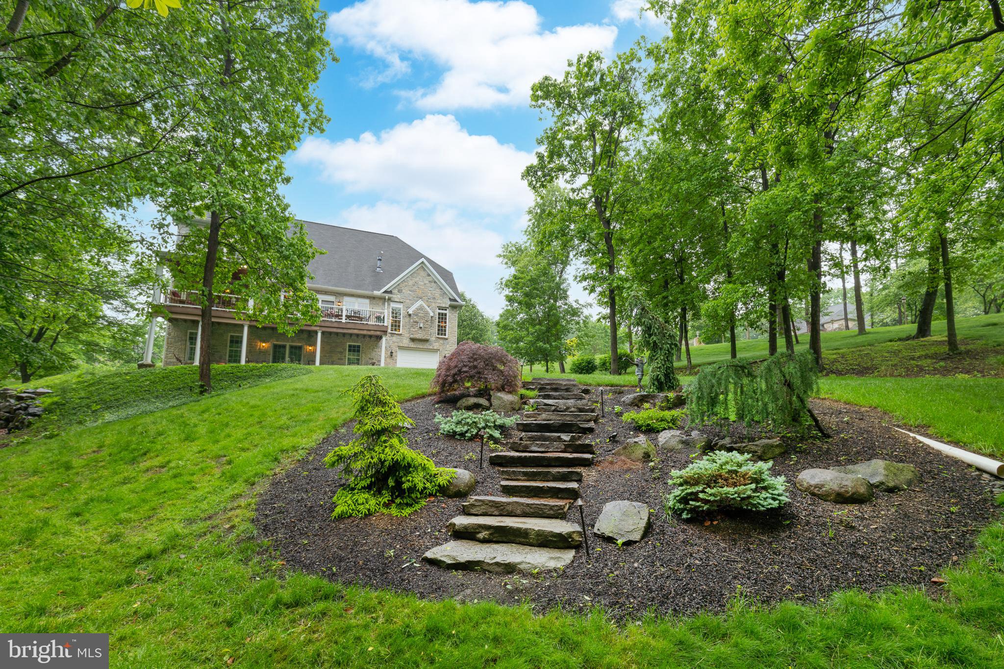 PINEHURST HILLS - Residential