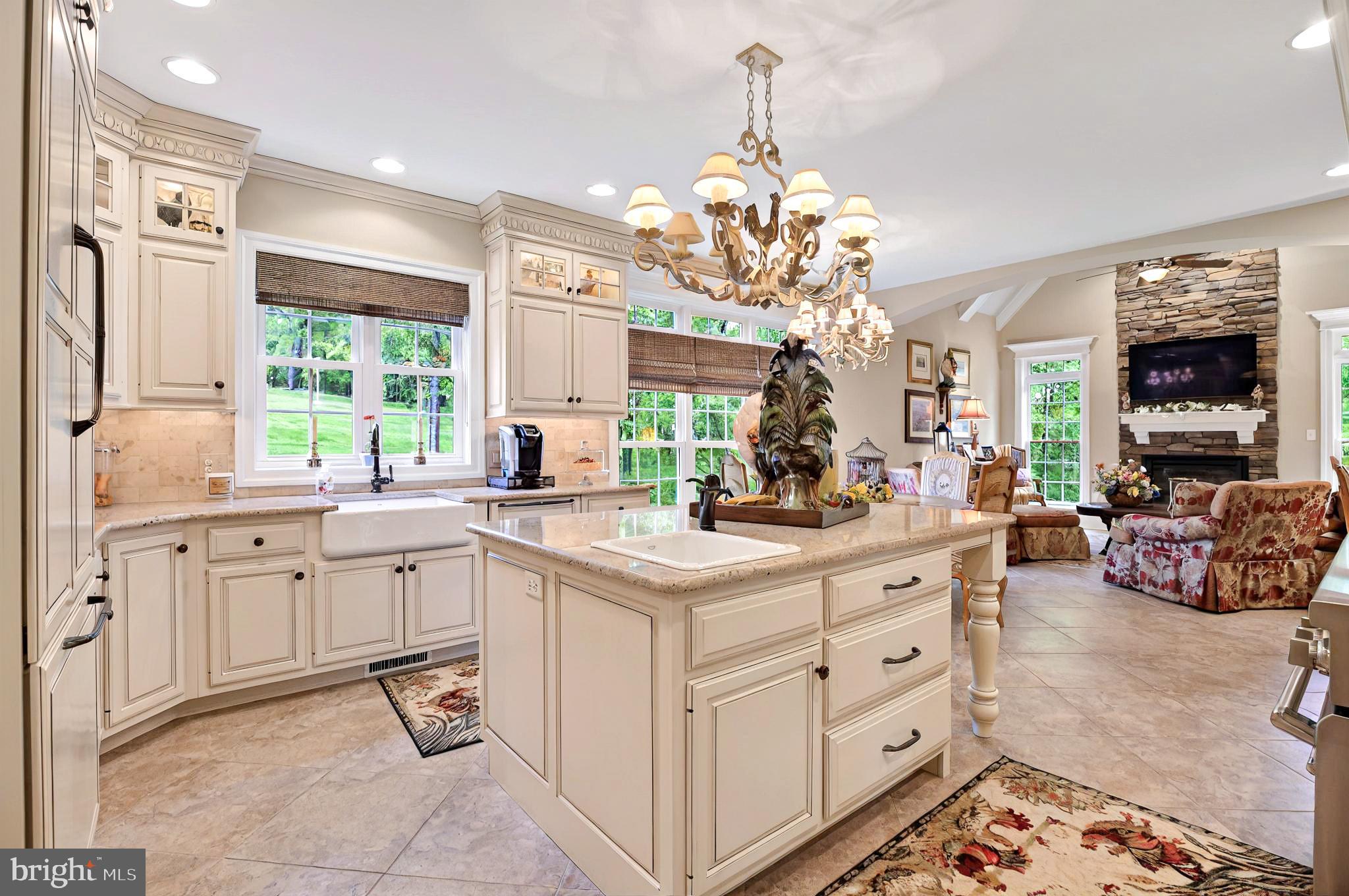 PINEHURST HILLS - Residential