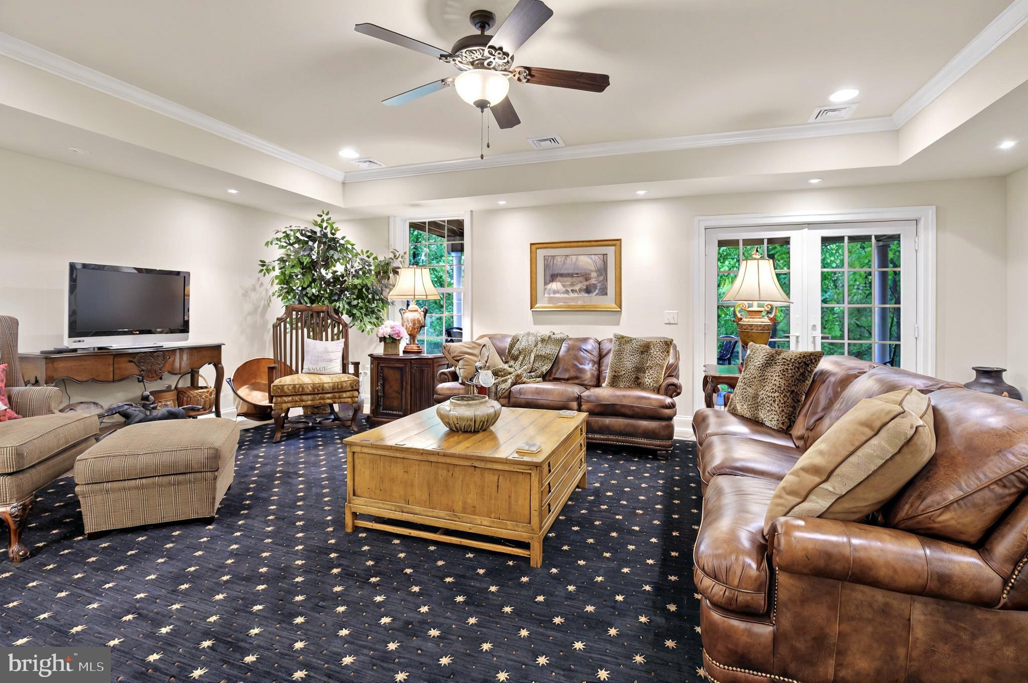 PINEHURST HILLS - Residential