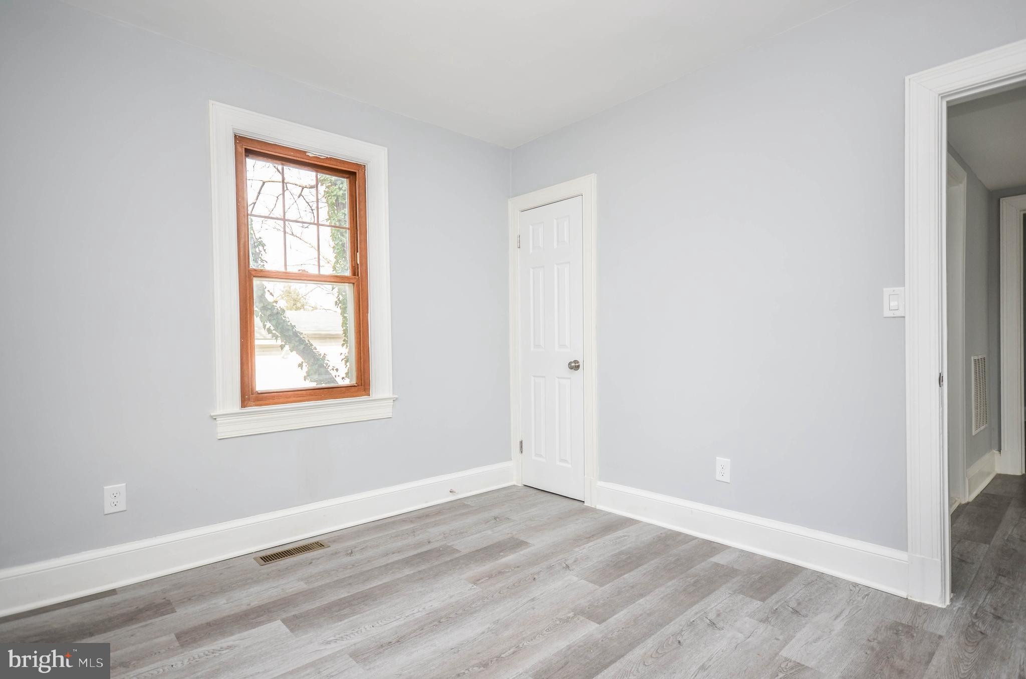 COLMAR MANOR- 1ST ADDN - Residential