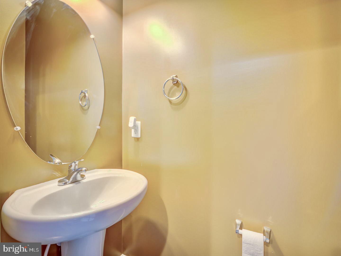 OAKVIEW VILLAGE - Residential