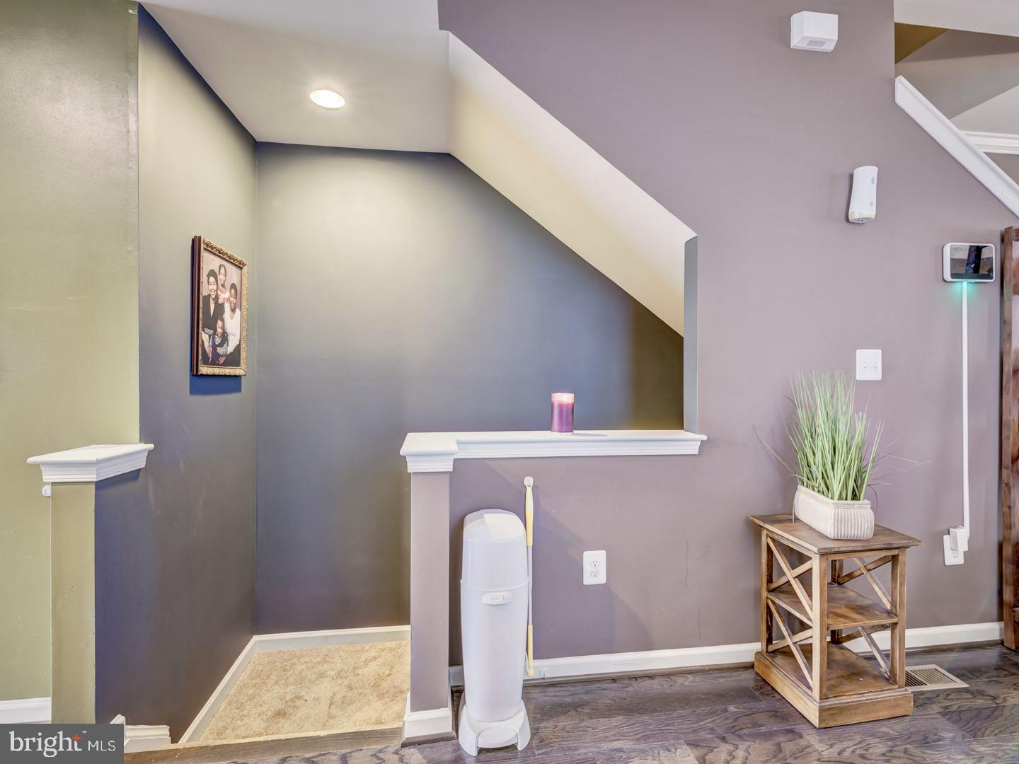 OAKVIEW VILLAGE - Residential