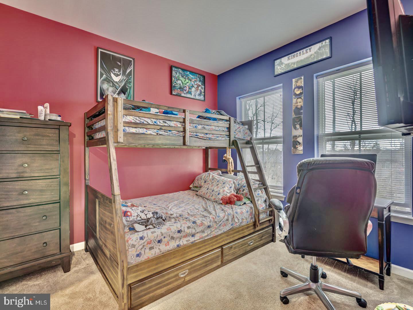 OAKVIEW VILLAGE - Residential