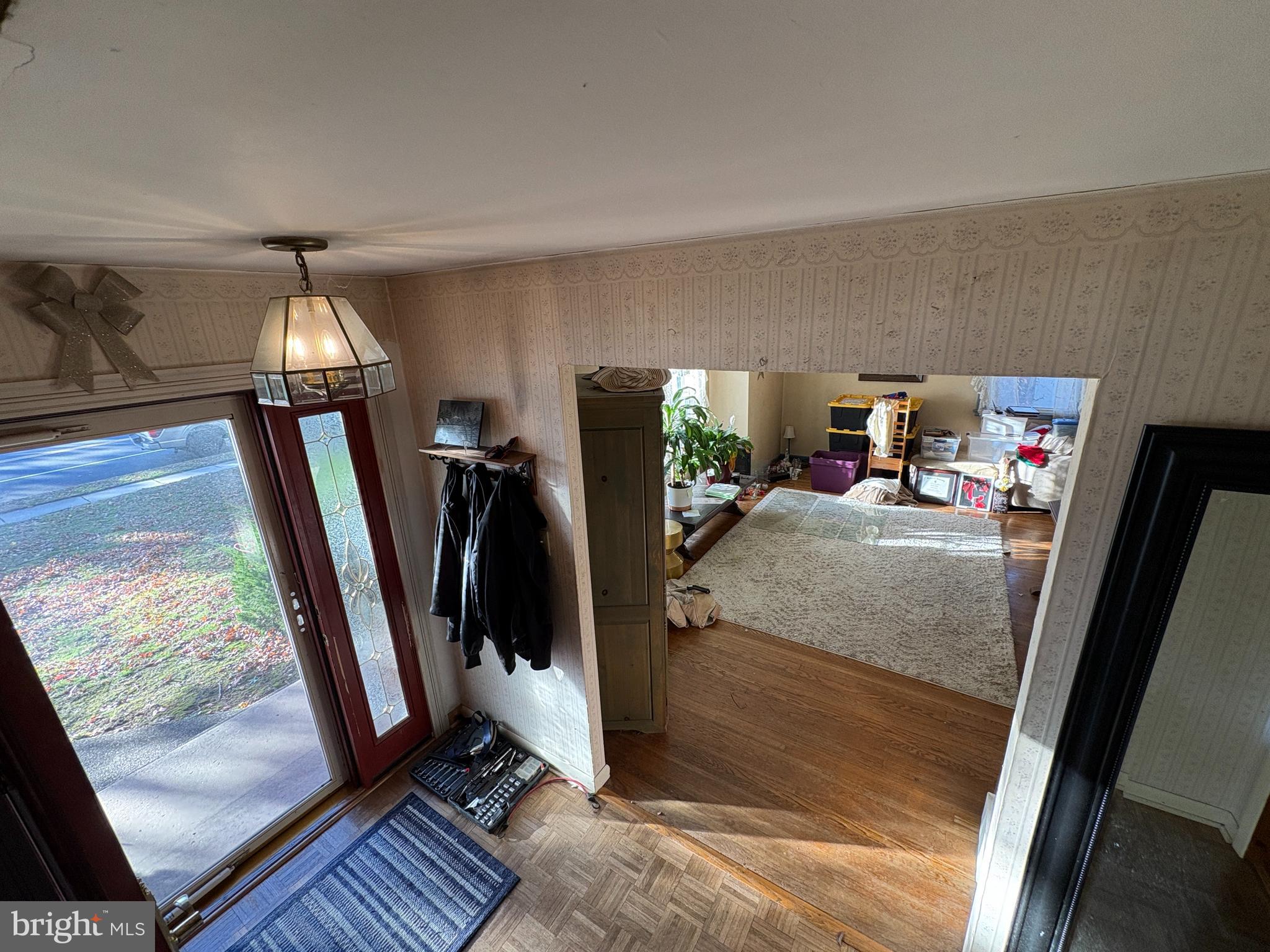 2204 NEW ALBANY ROAD