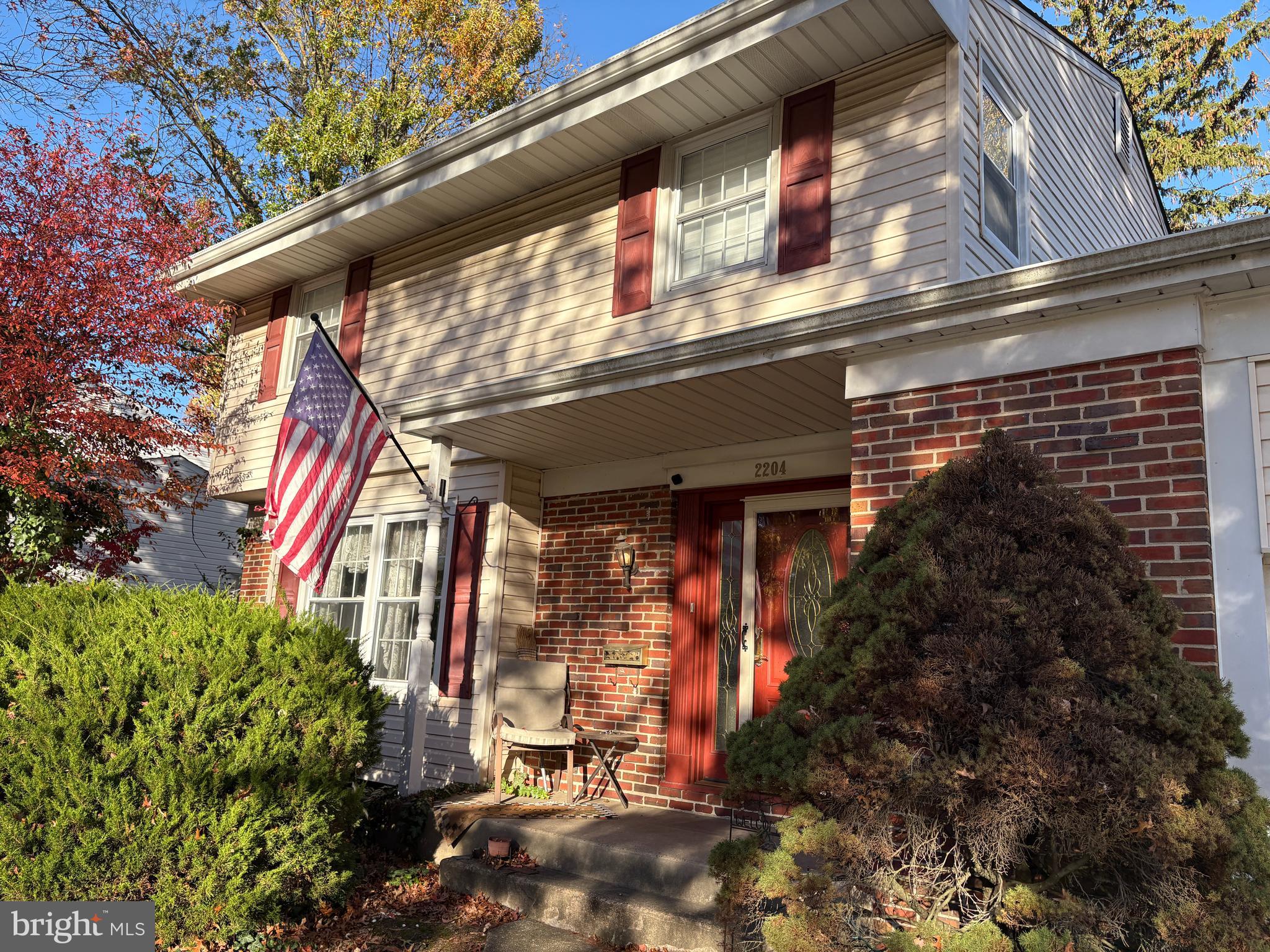 2204 NEW ALBANY ROAD