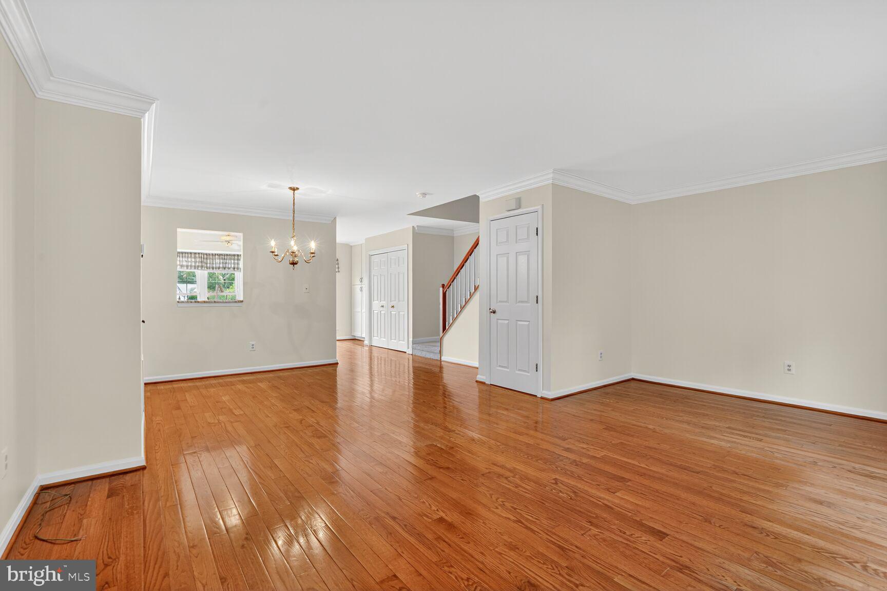 WOODGATE MANOR - Residential