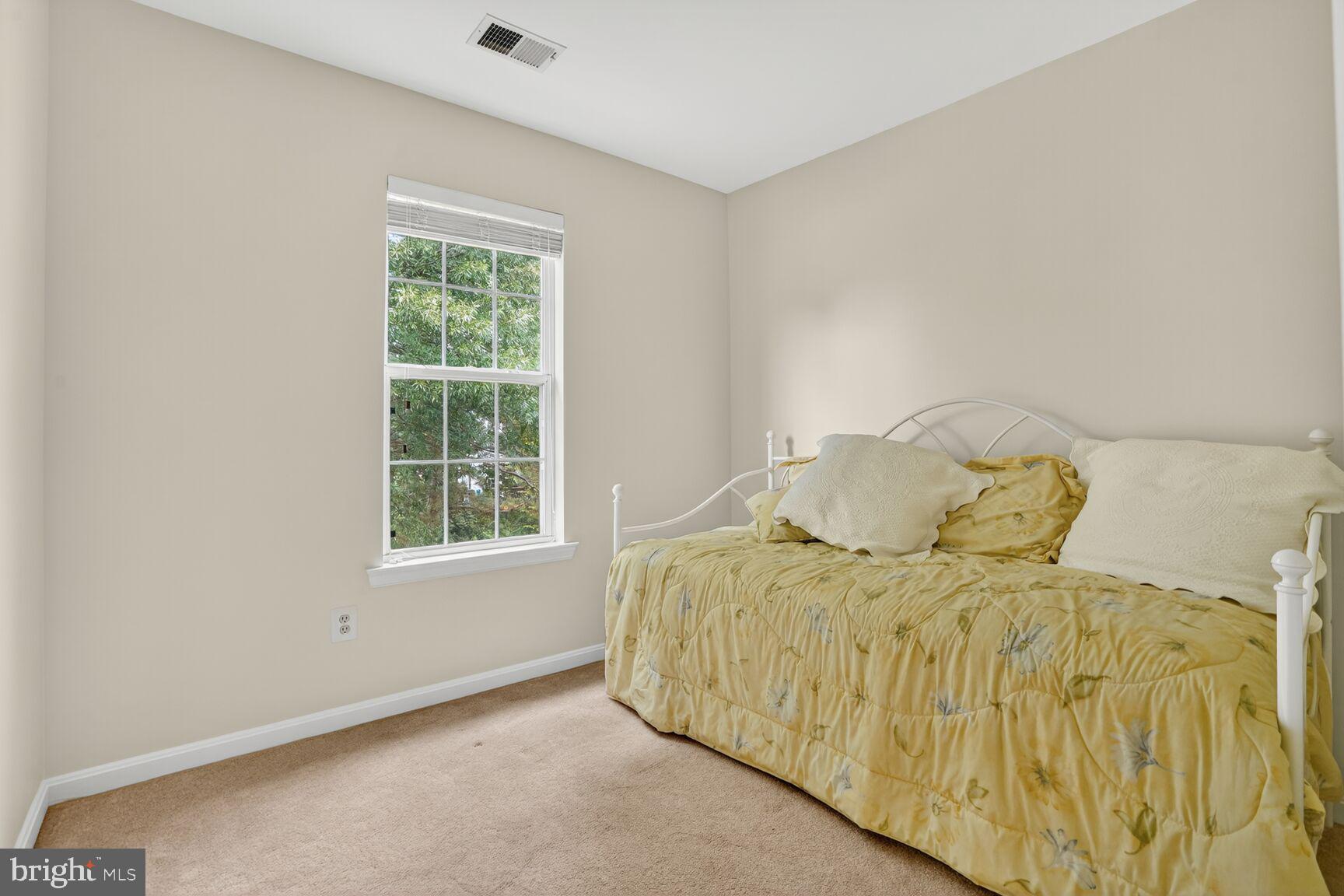 WOODGATE MANOR - Residential