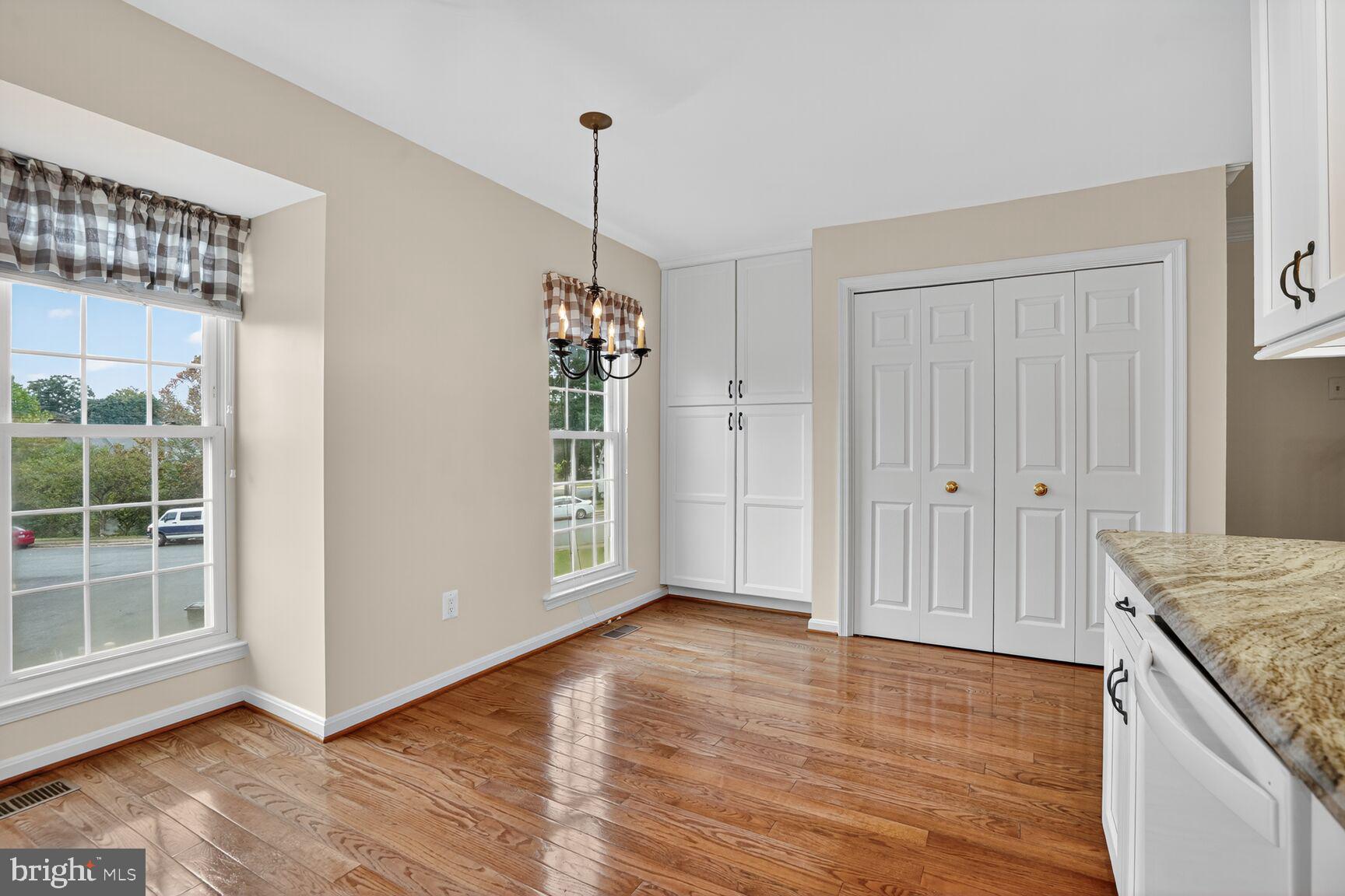 WOODGATE MANOR - Residential