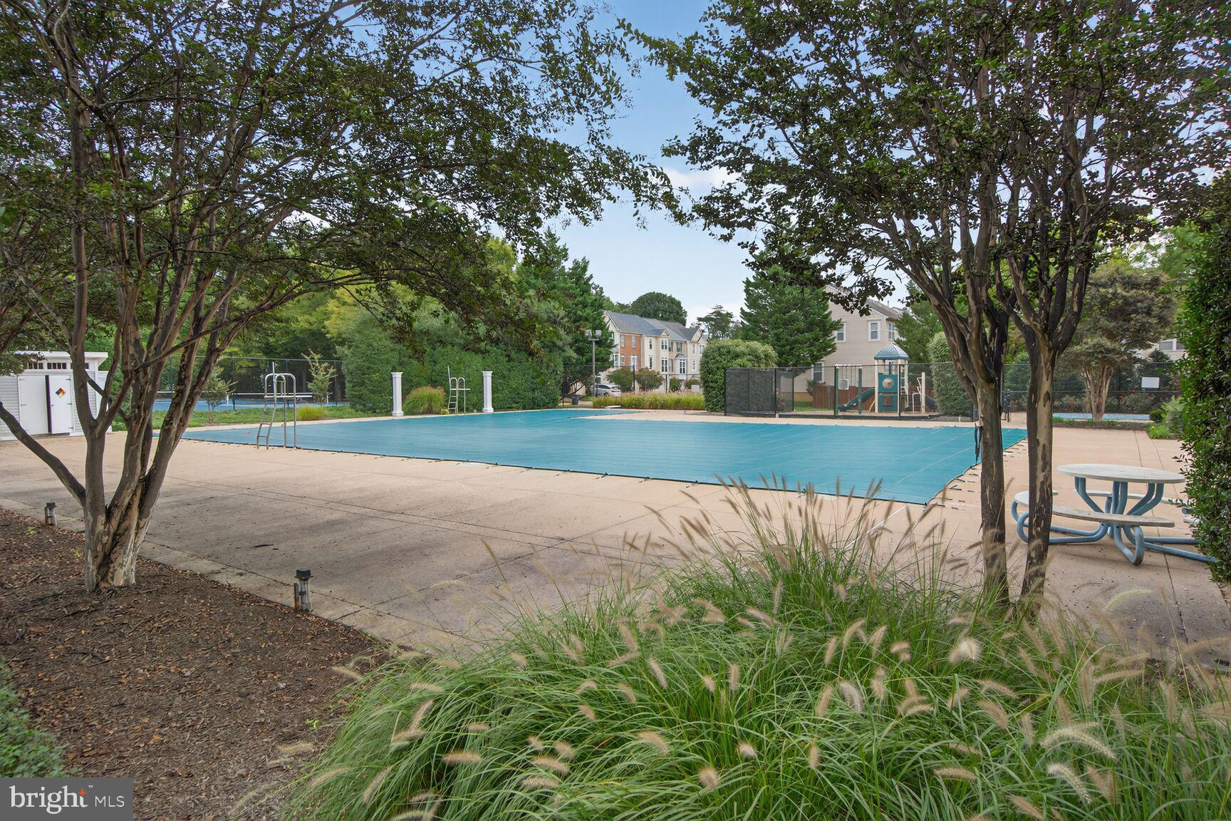 WOODGATE MANOR - Residential