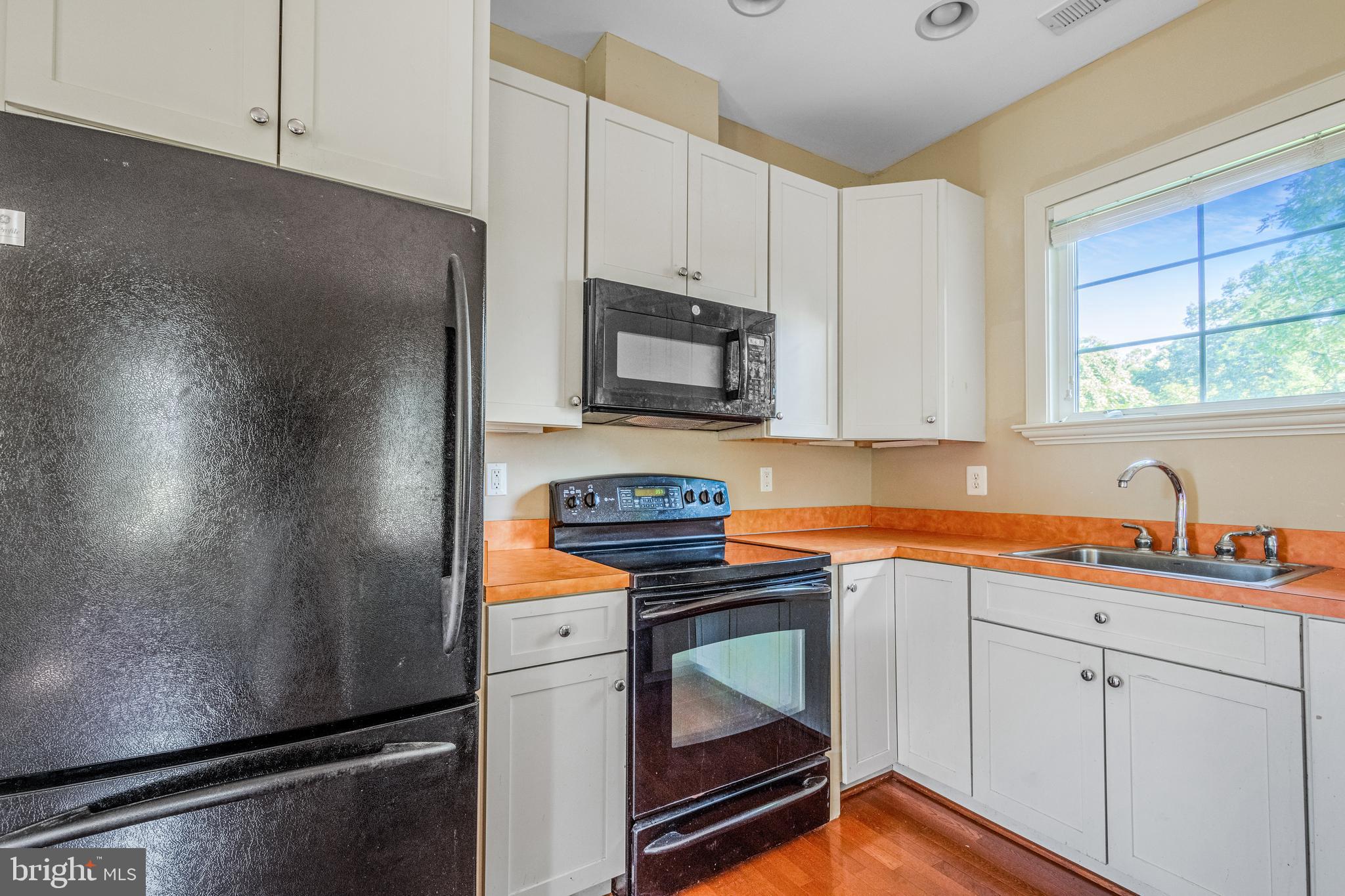 WEST RIVER - Residential