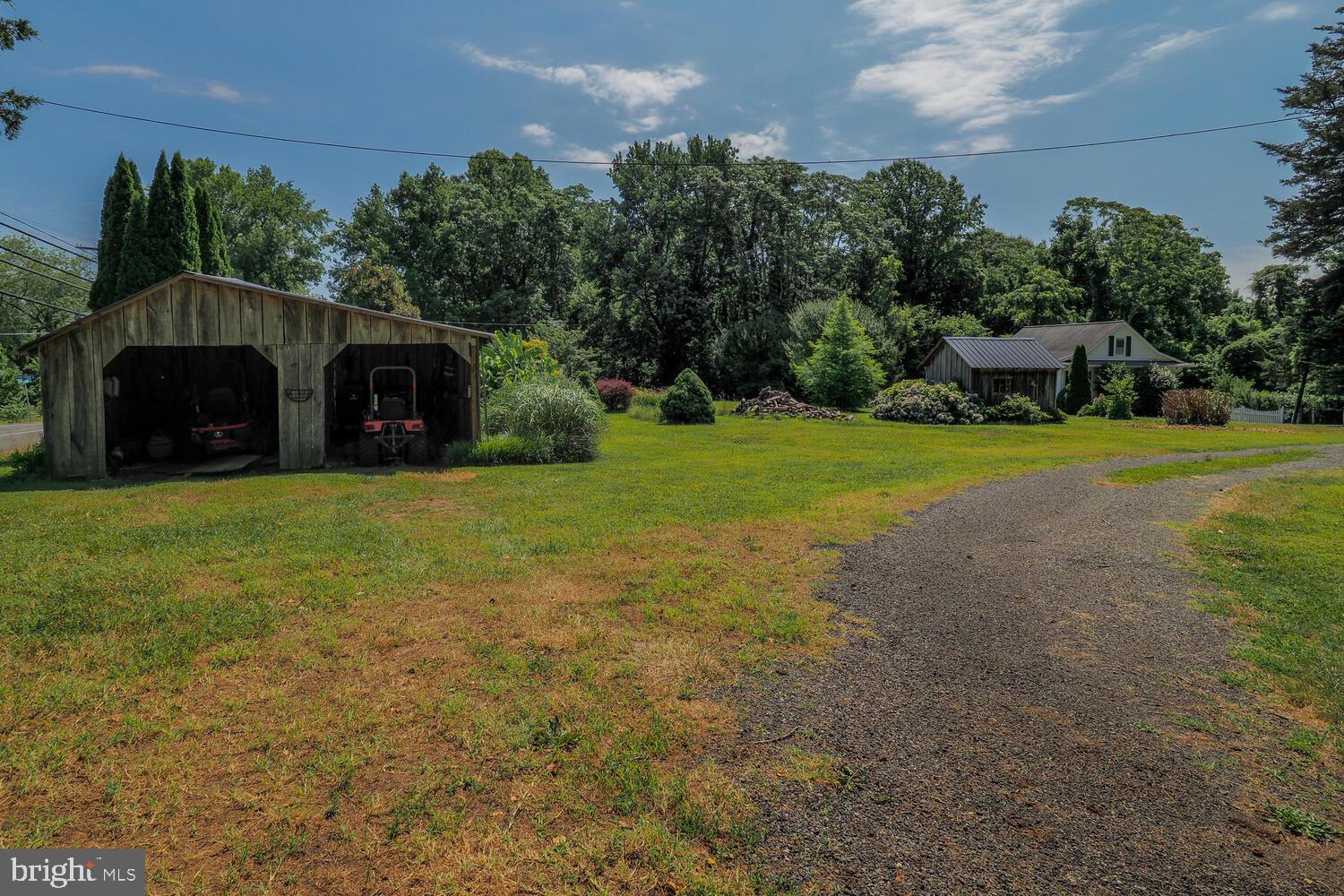 WEST RIVER - Residential