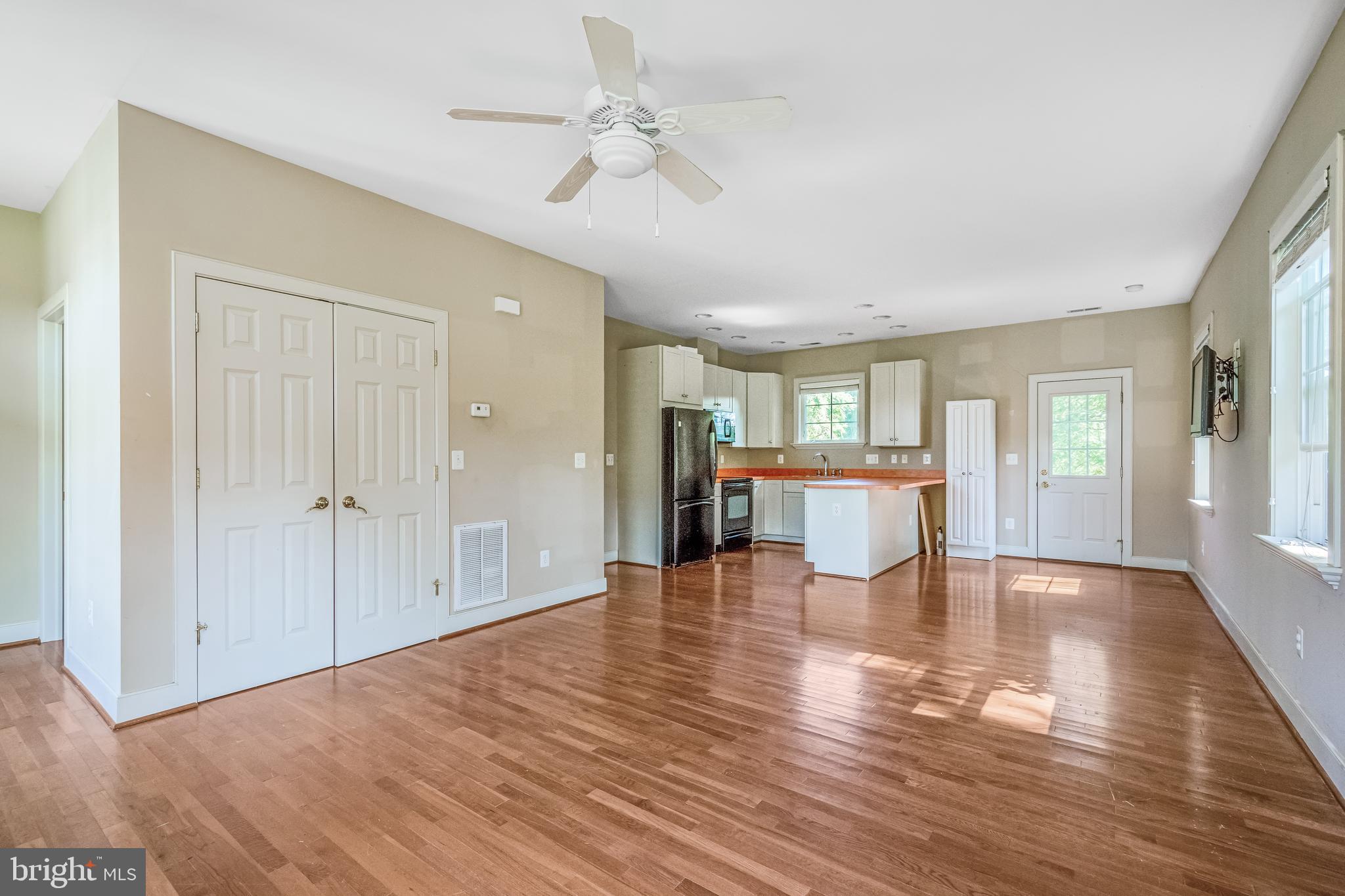 WEST RIVER - Residential