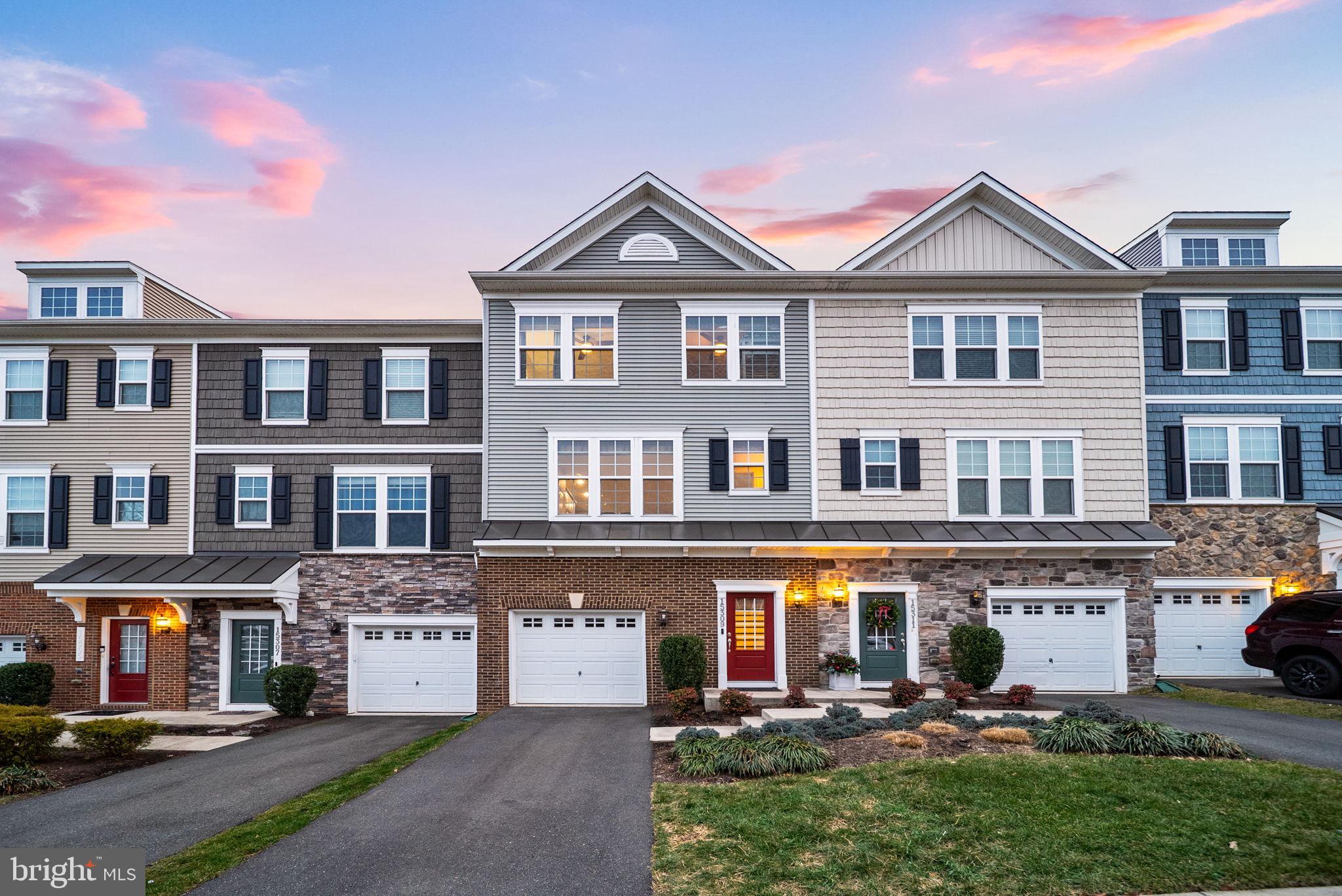 HAYMARKET CROSSING - Residential