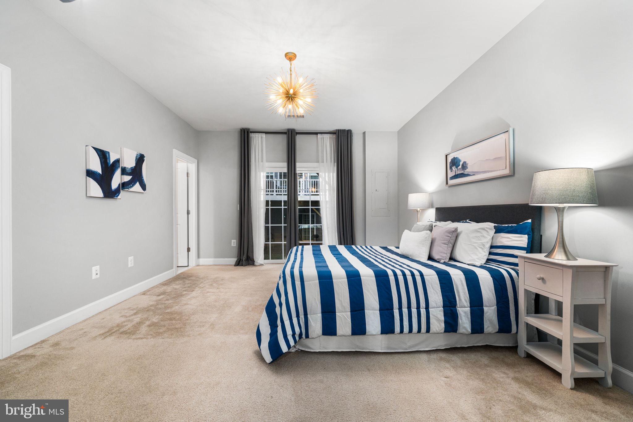 HAYMARKET CROSSING - Residential