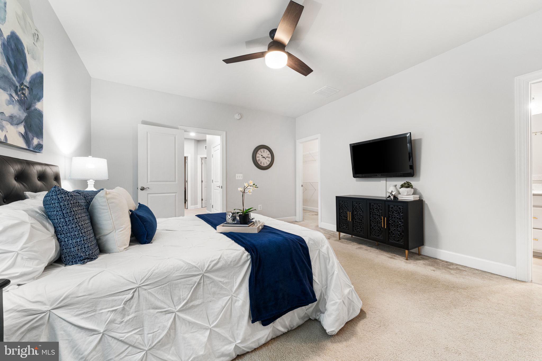 HAYMARKET CROSSING - Residential