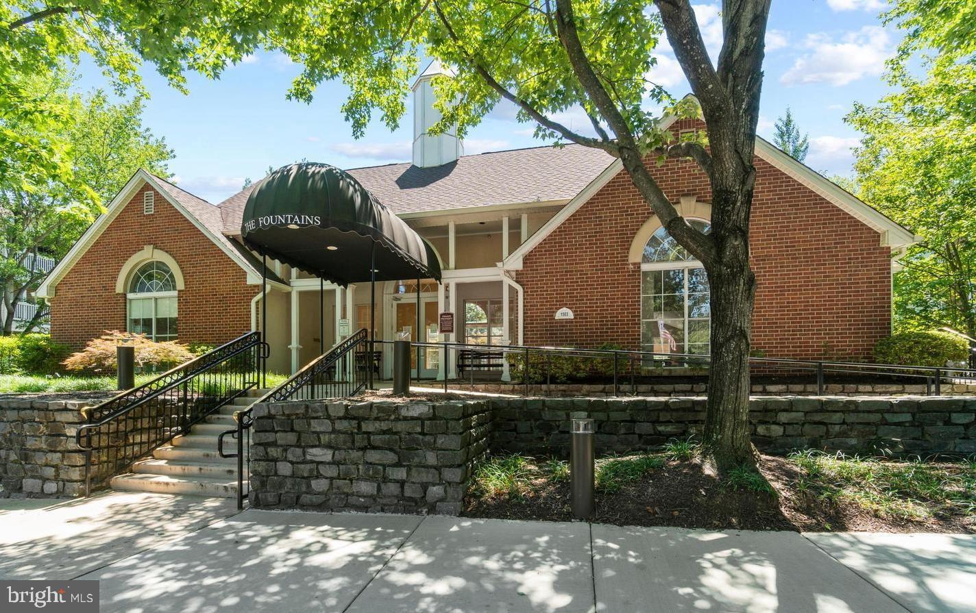 FOUNTAINS AT MCLEAN - Residential Lease