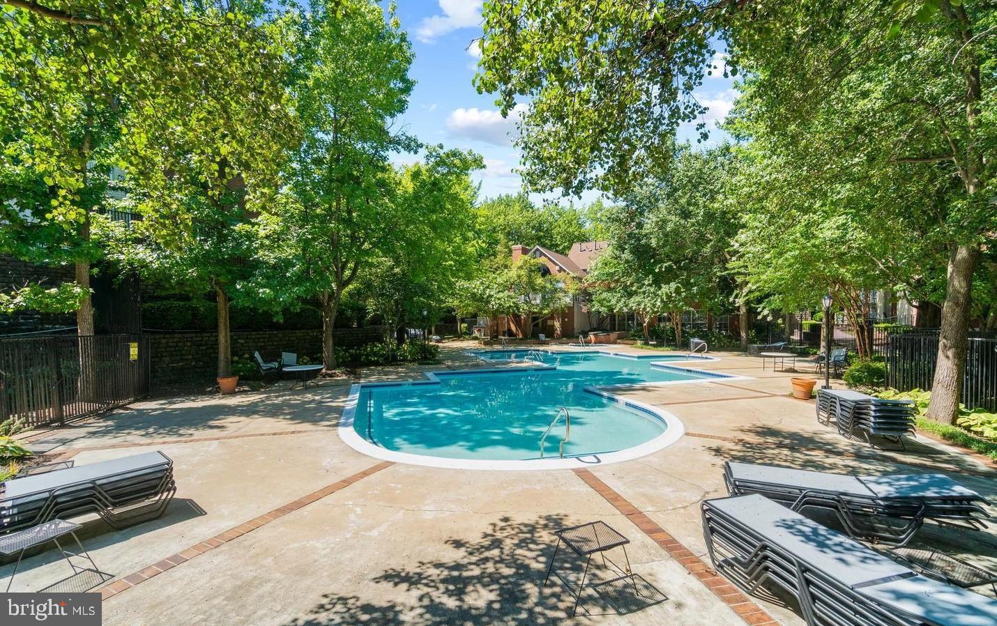 FOUNTAINS AT MCLEAN - Residential Lease