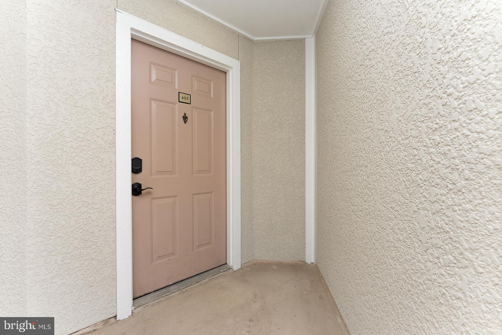 FOUNTAINS AT MCLEAN - Residential Lease