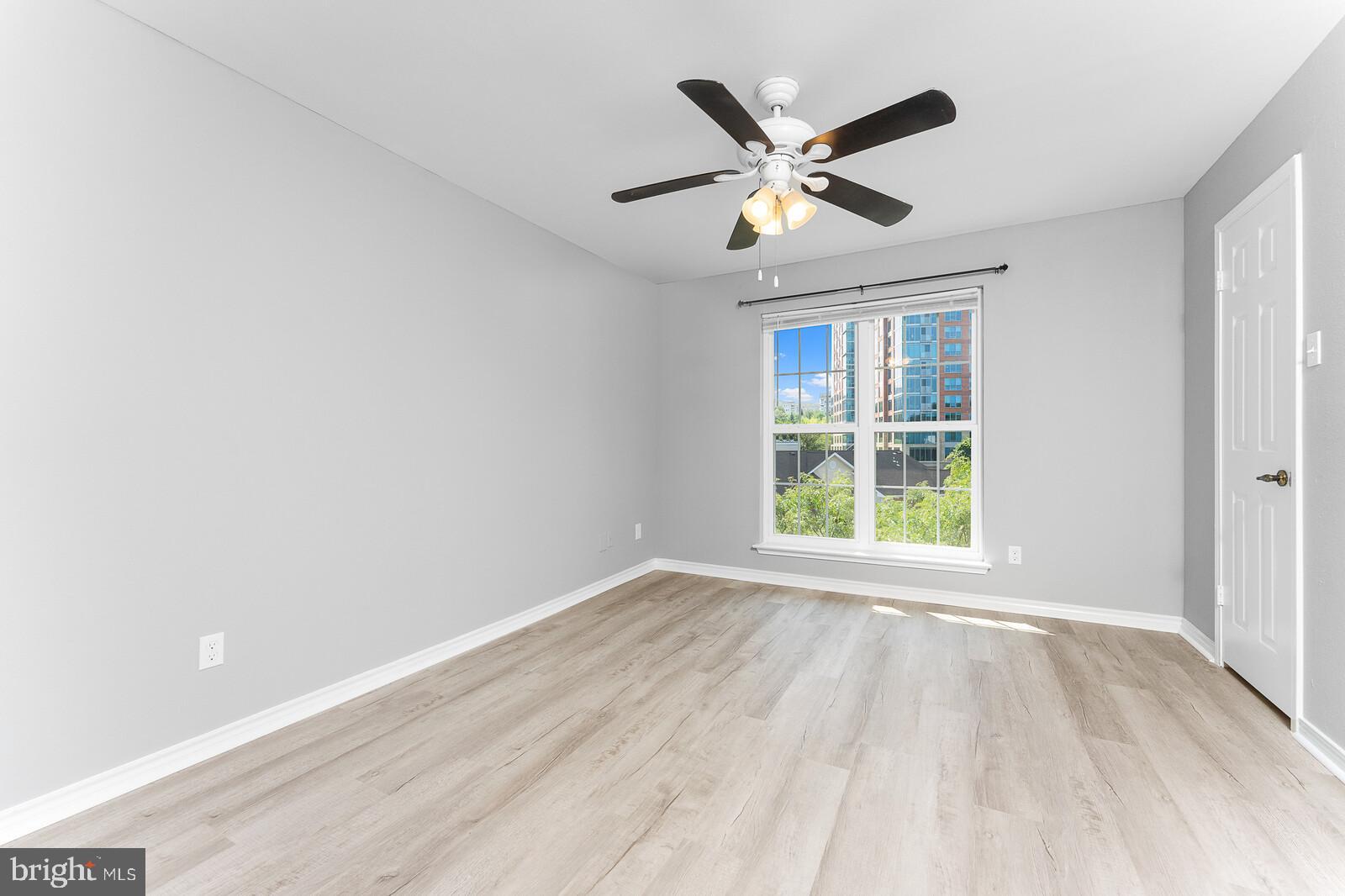 FOUNTAINS AT MCLEAN - Residential Lease