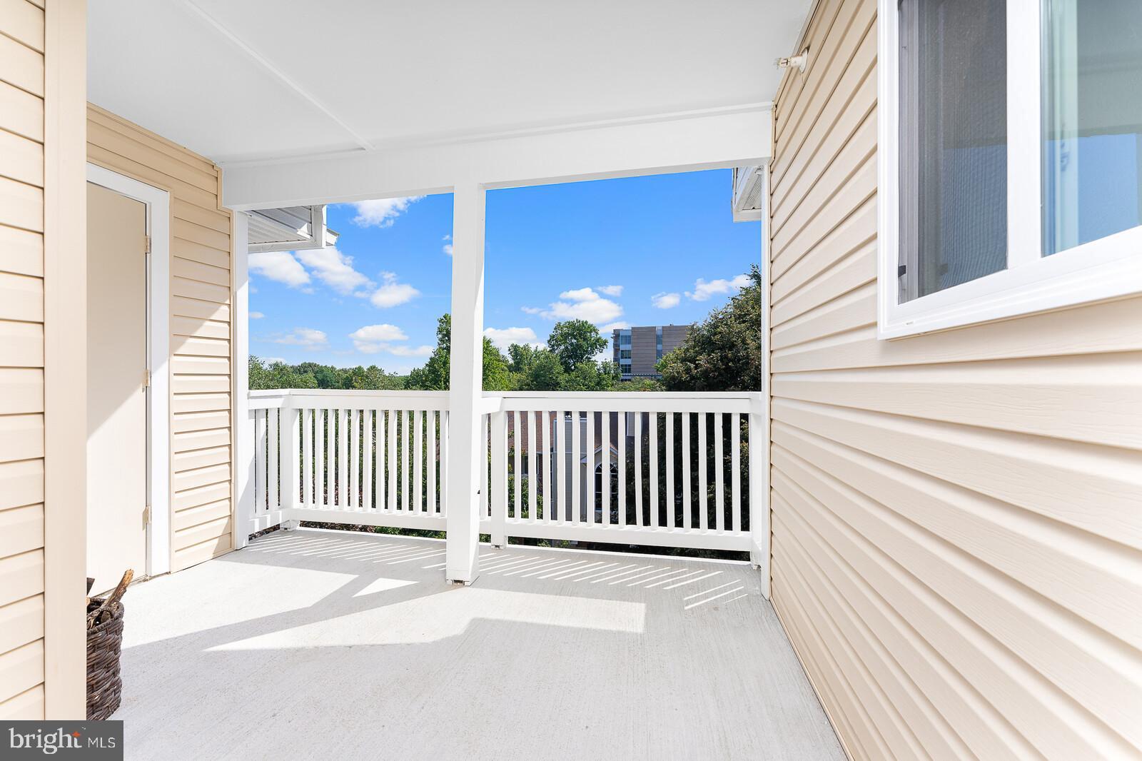 FOUNTAINS AT MCLEAN - Residential Lease