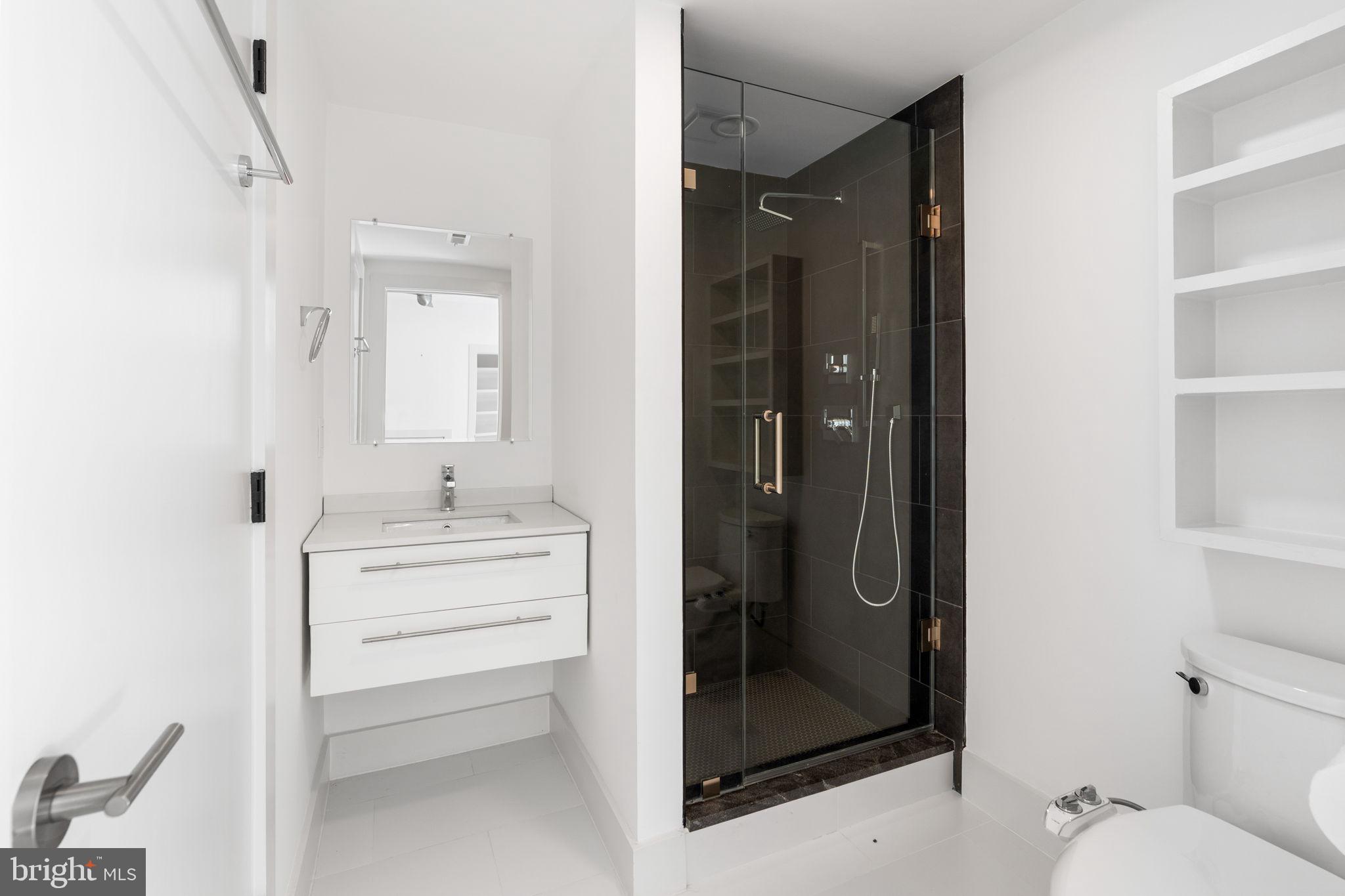 POTOMAC GLEN - Residential