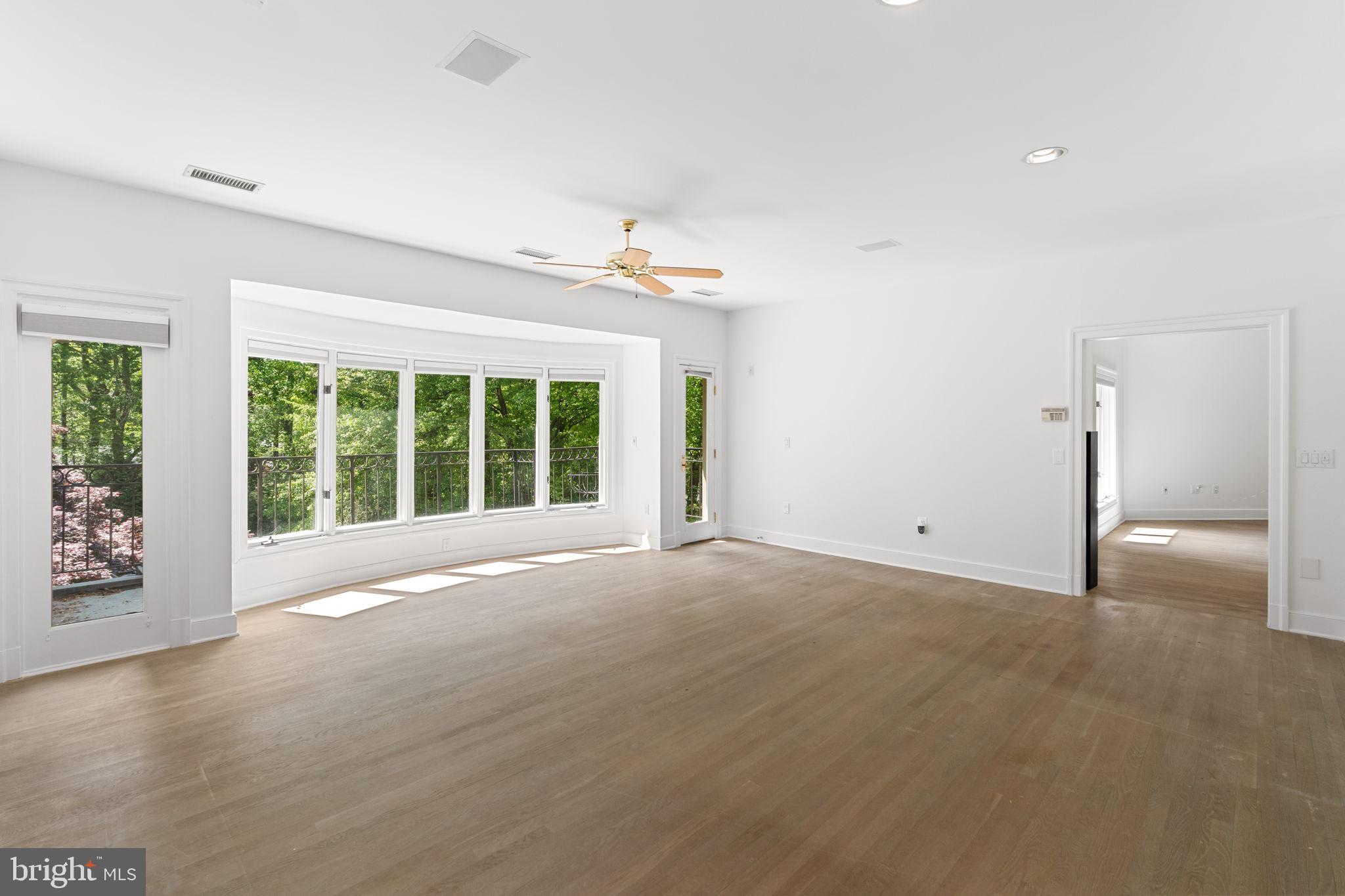 POTOMAC GLEN - Residential