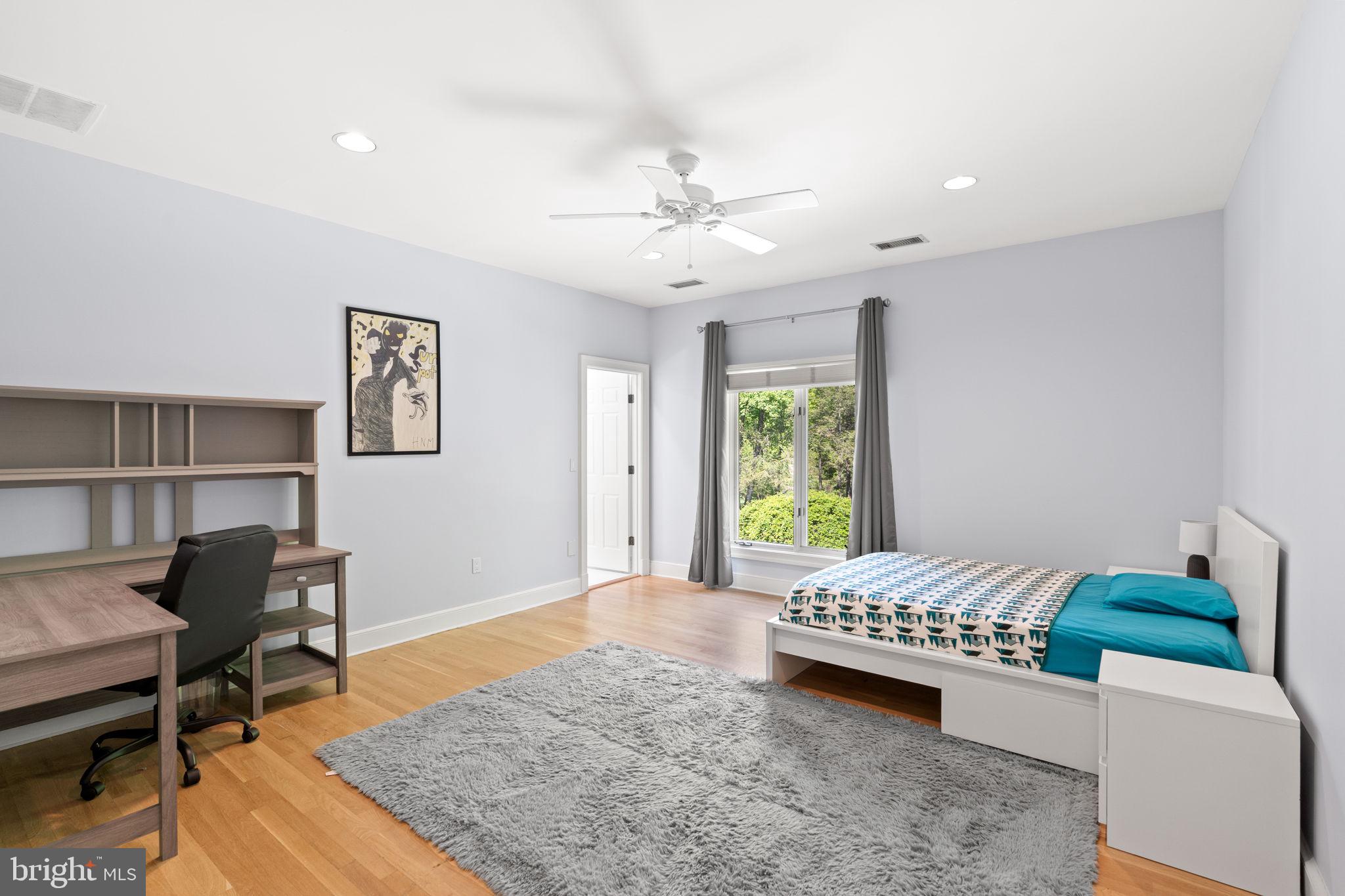 POTOMAC GLEN - Residential