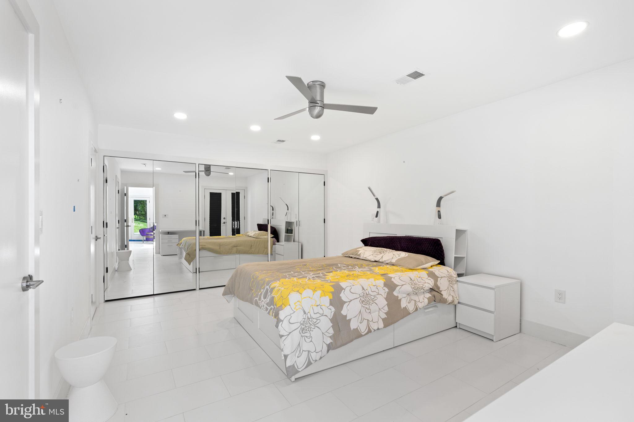 POTOMAC GLEN - Residential