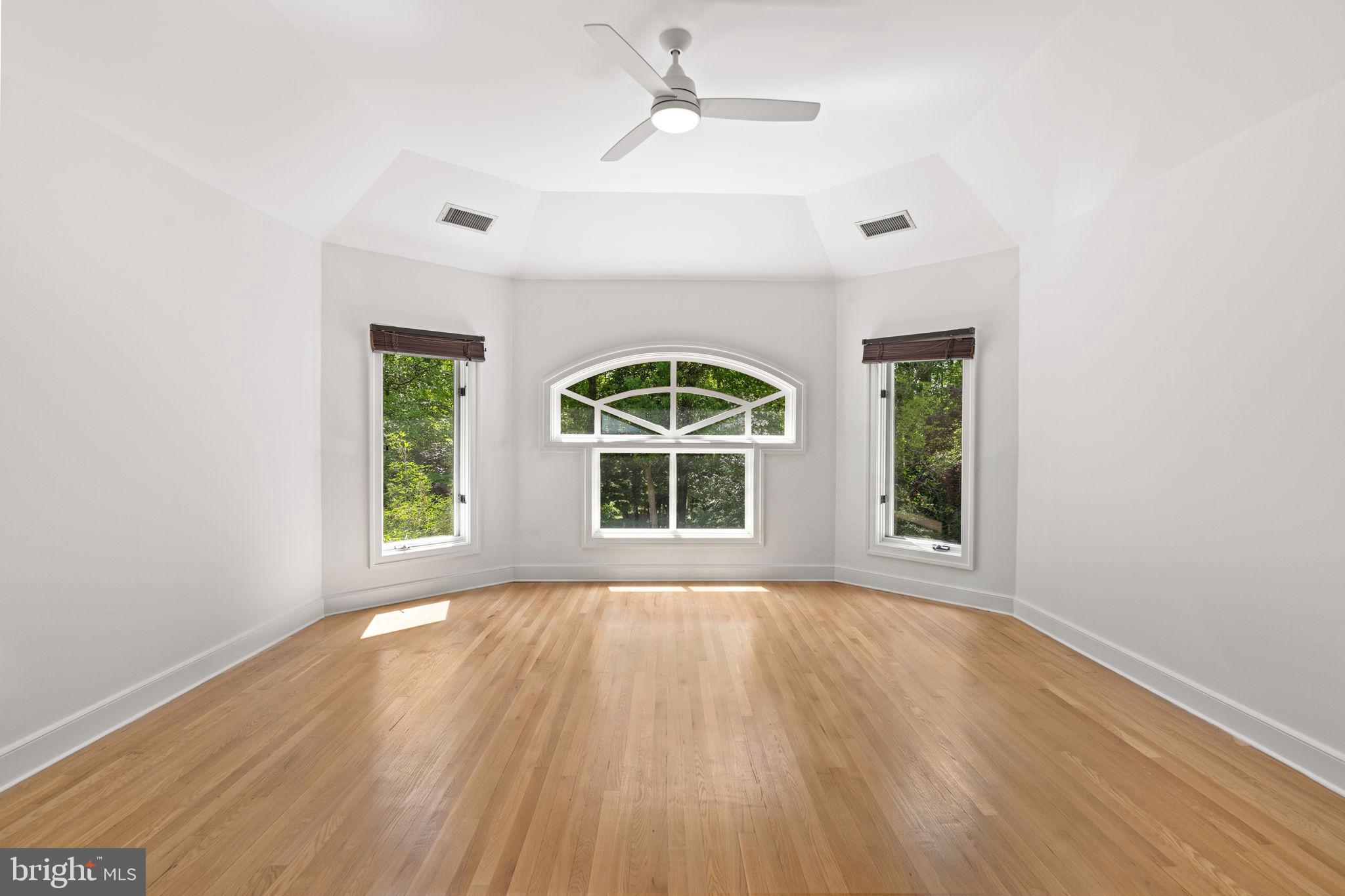 POTOMAC GLEN - Residential