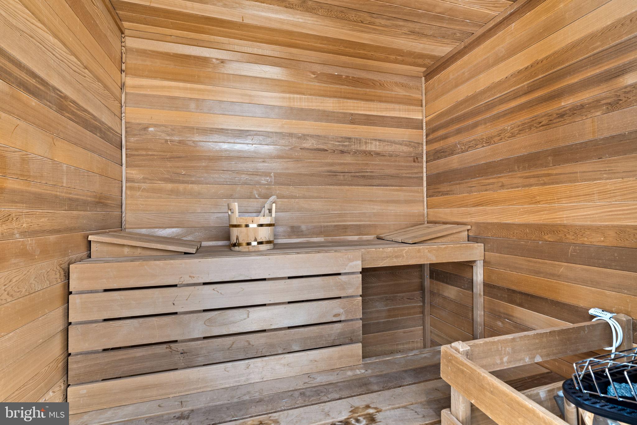 POTOMAC GLEN - Residential