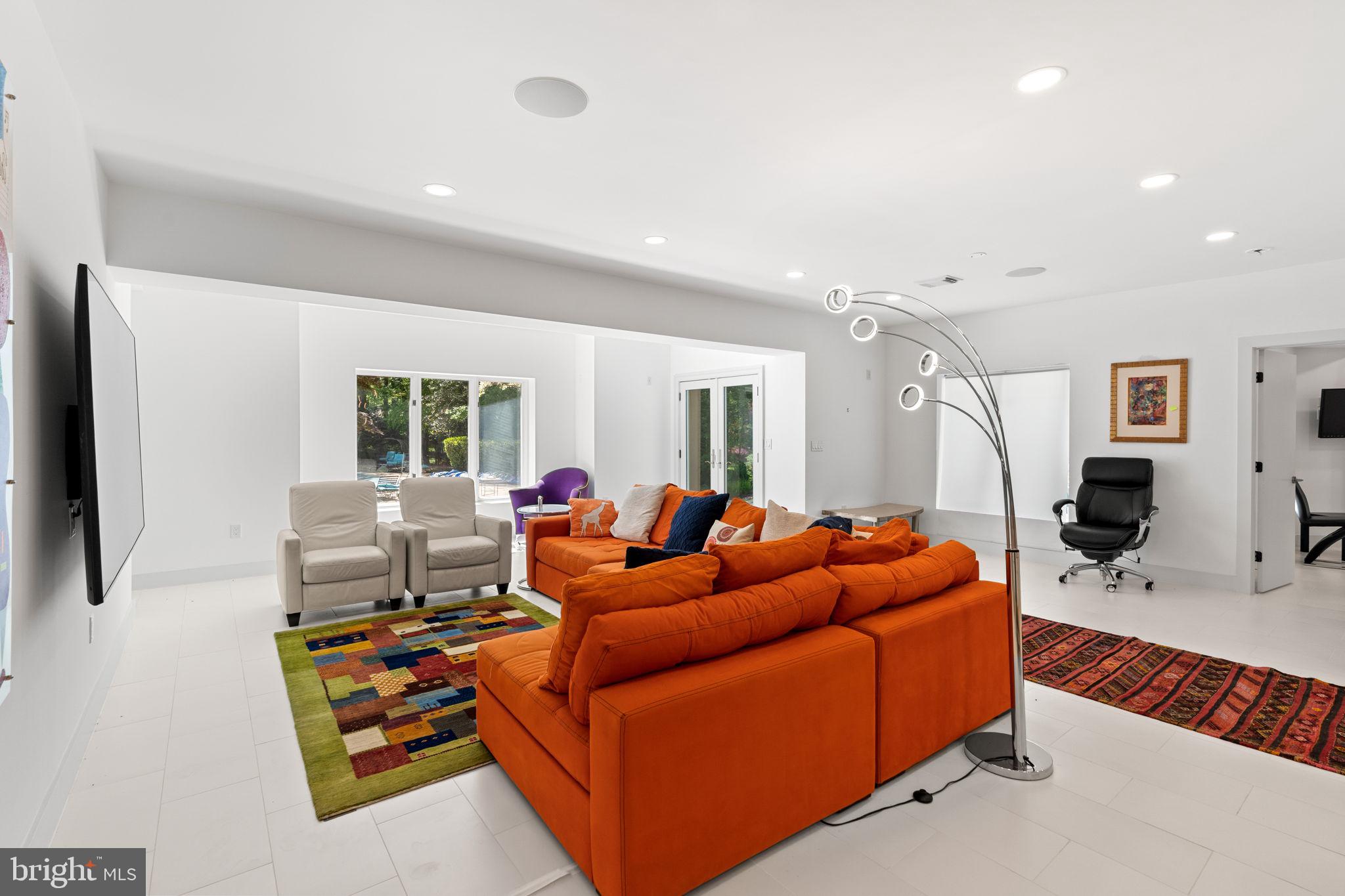 POTOMAC GLEN - Residential