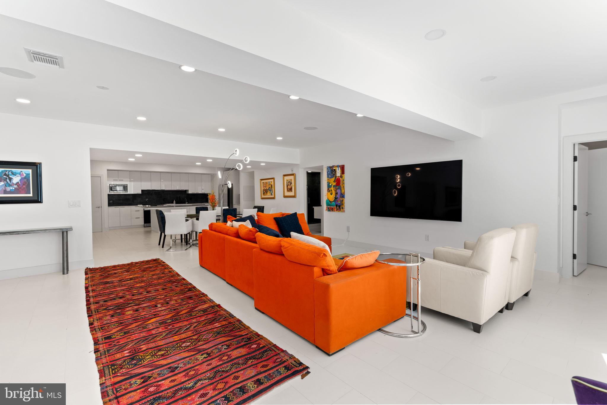 POTOMAC GLEN - Residential