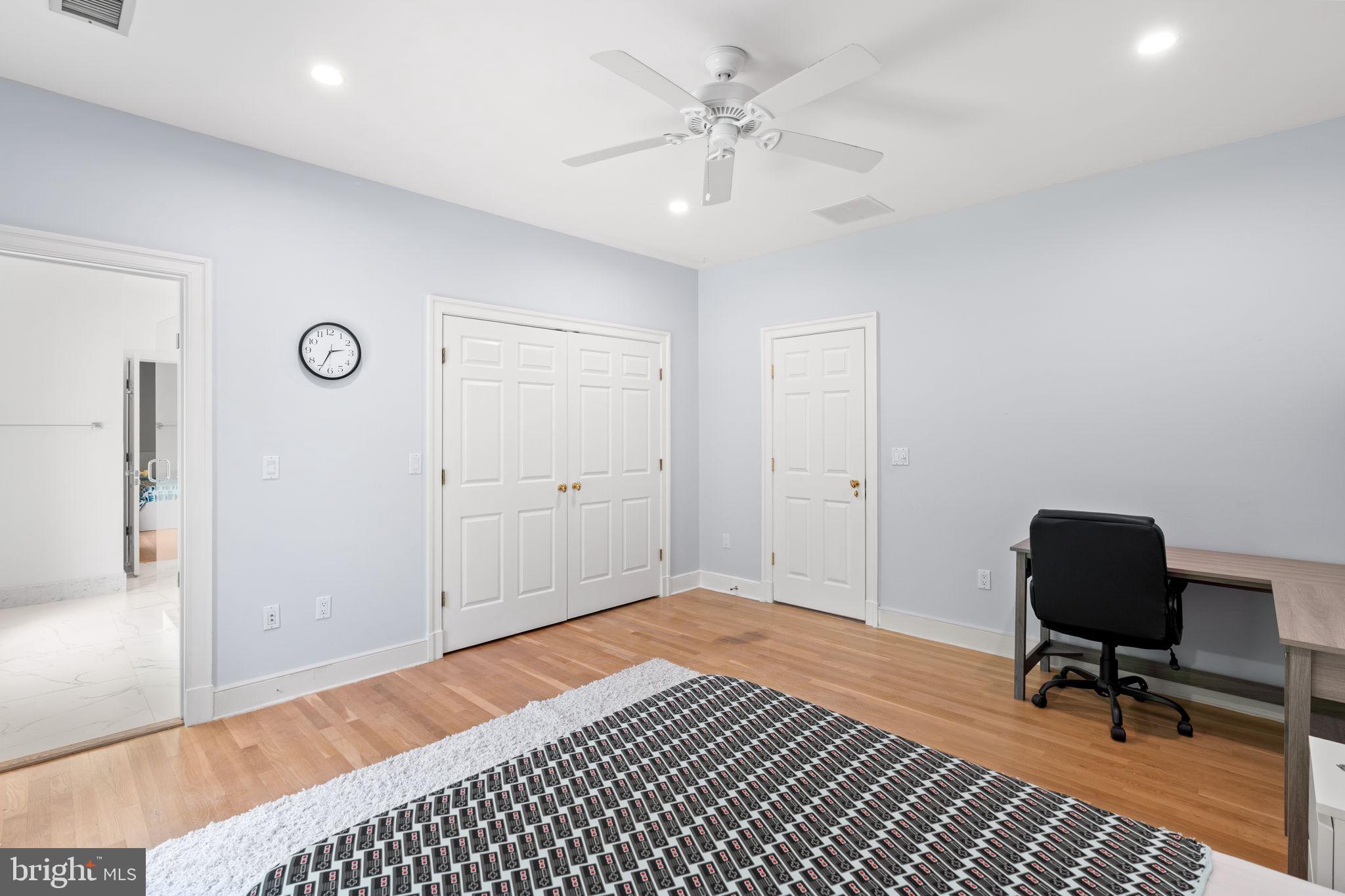 POTOMAC GLEN - Residential