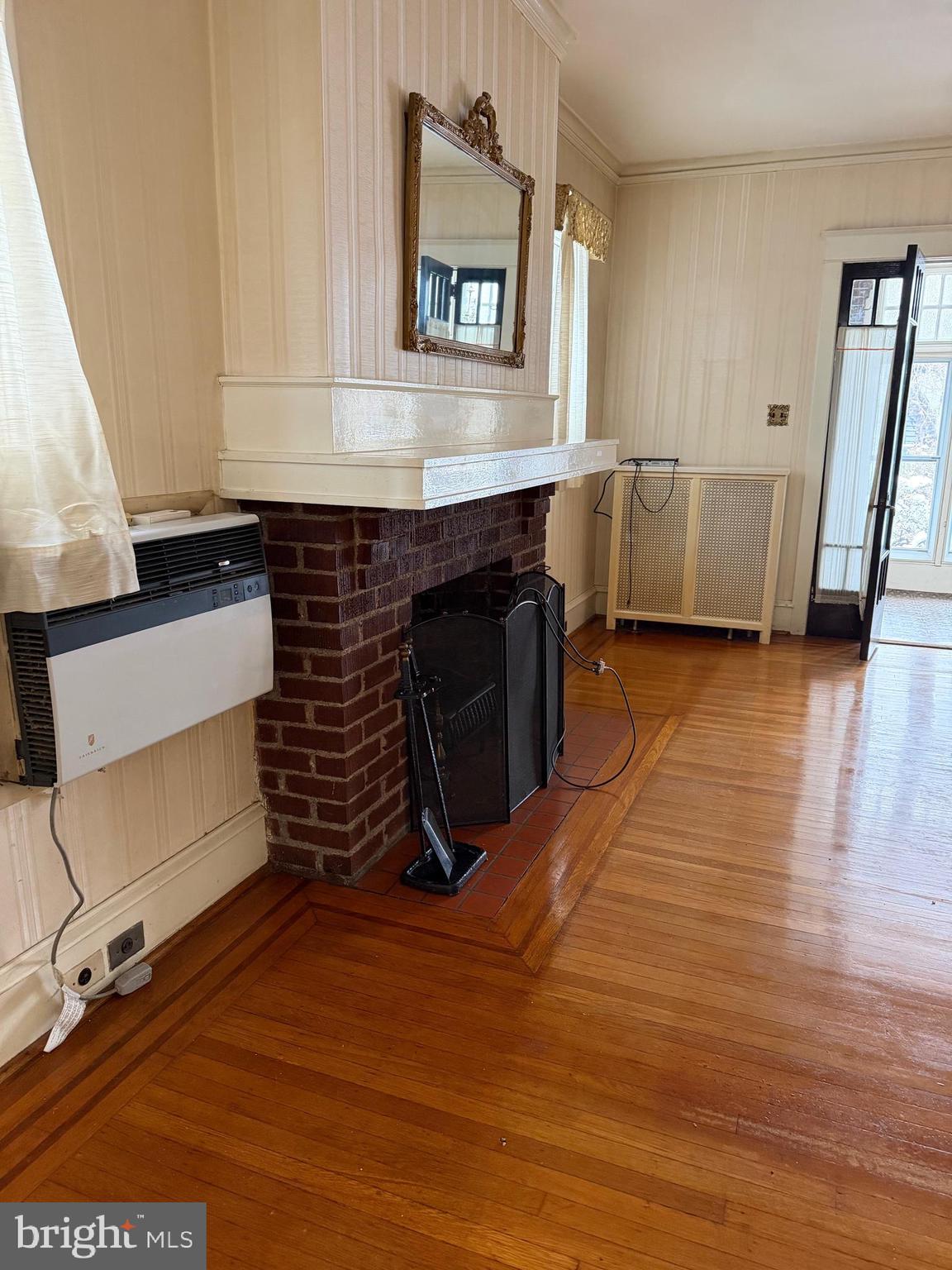 PHILADELPHIA (NORTHEAST) - Residential