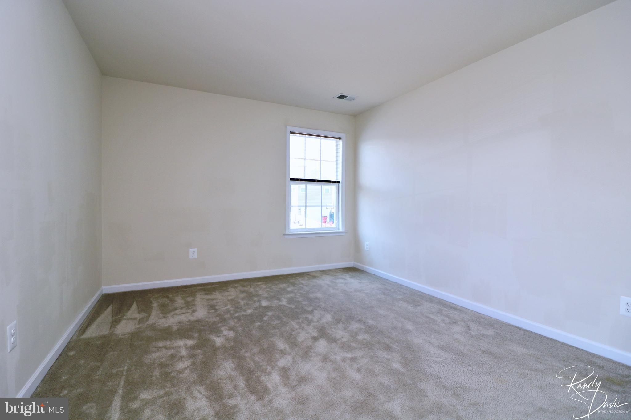 LAKELAND PLACE - Residential