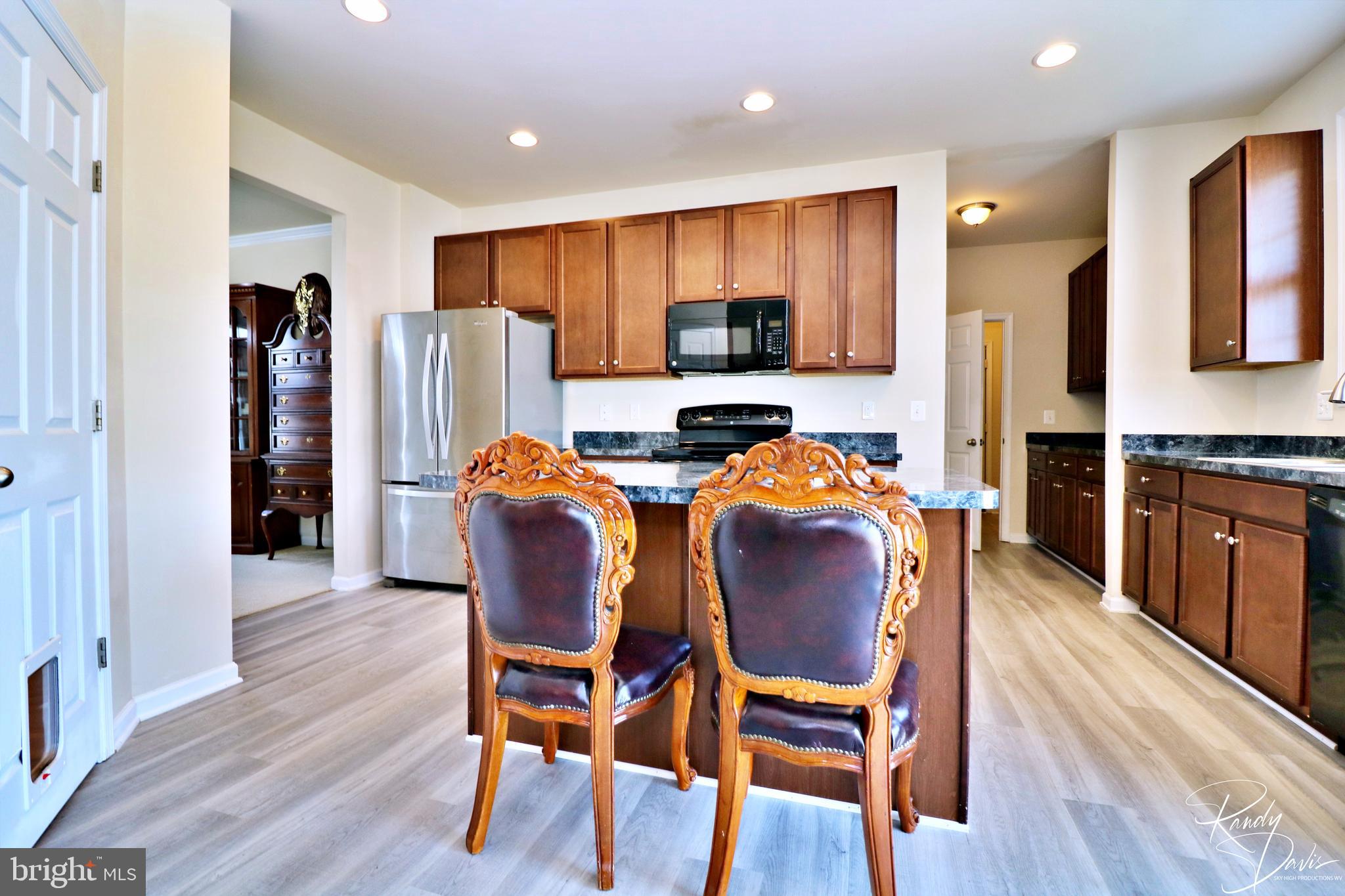 LAKELAND PLACE - Residential