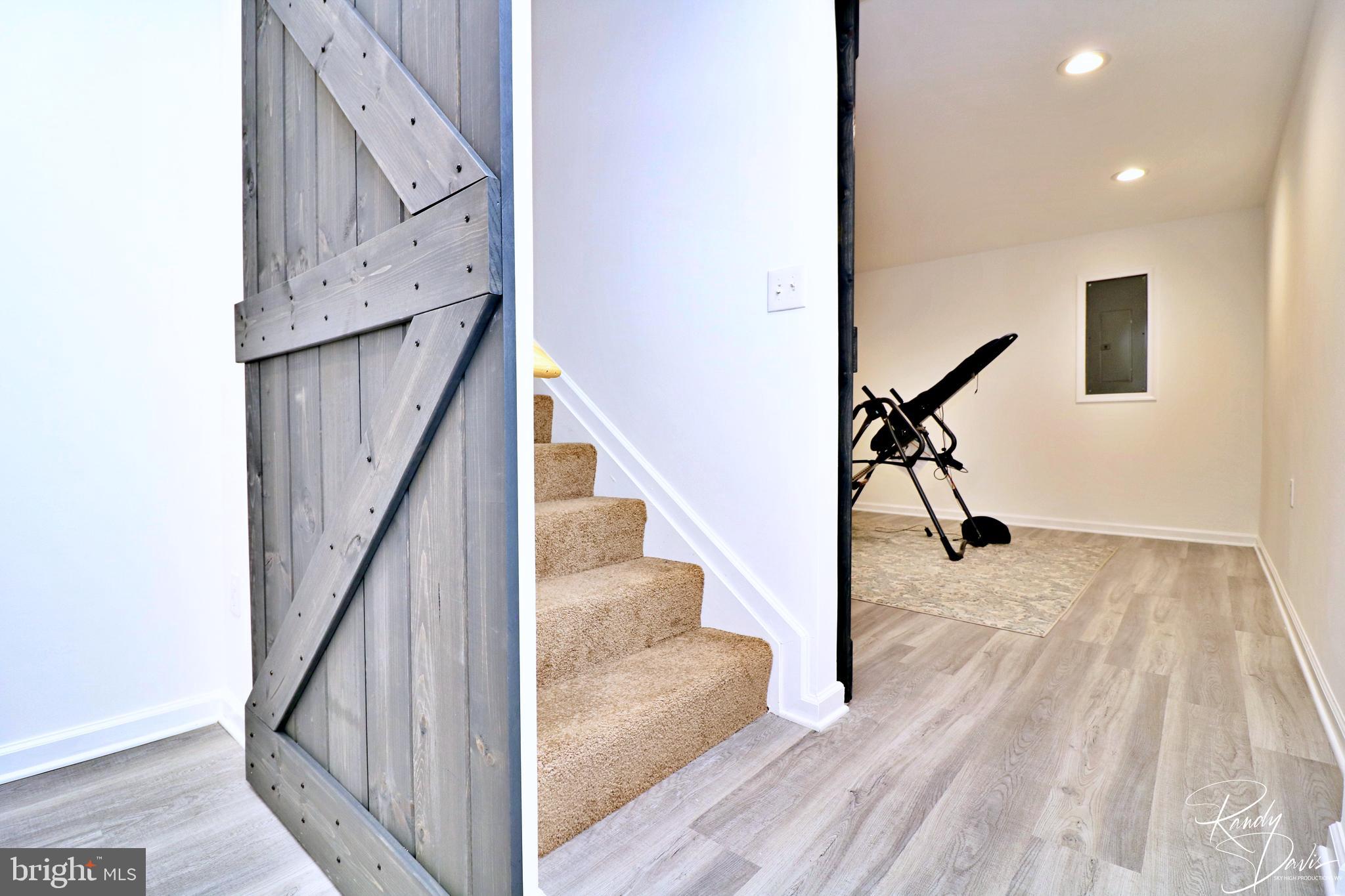 LAKELAND PLACE - Residential