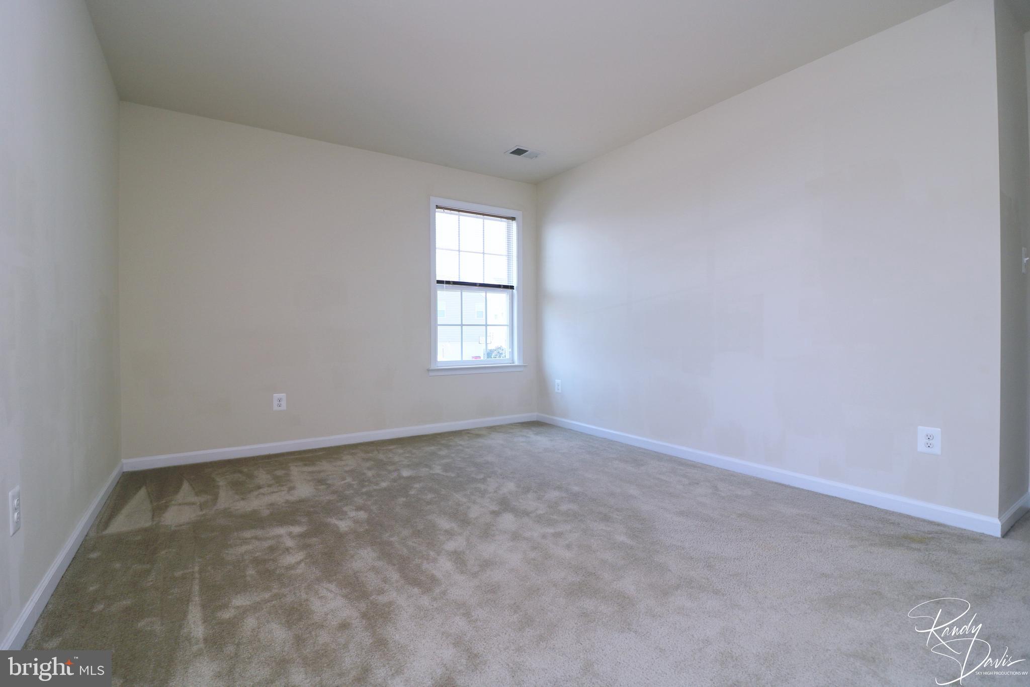 LAKELAND PLACE - Residential