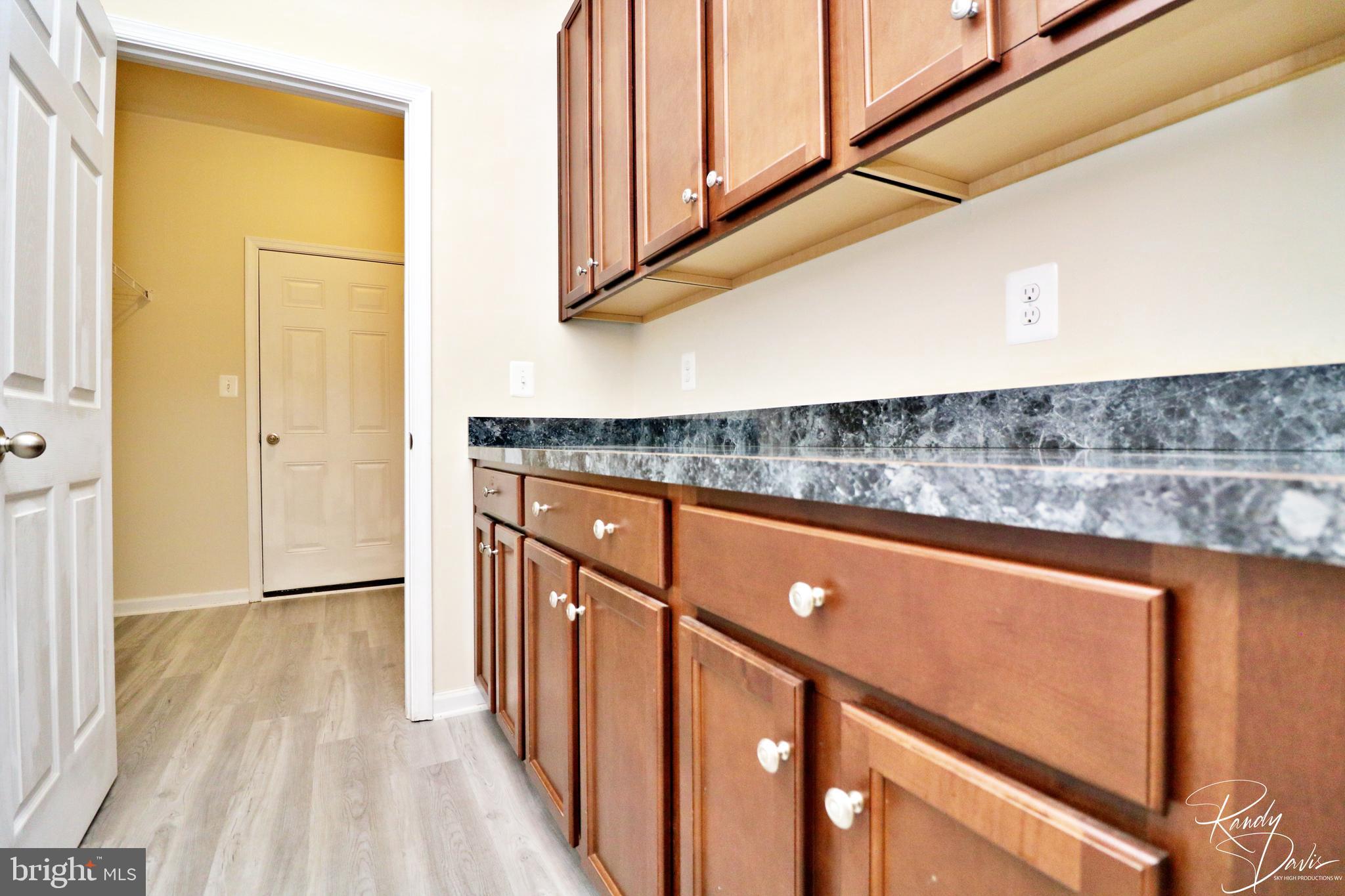 LAKELAND PLACE - Residential