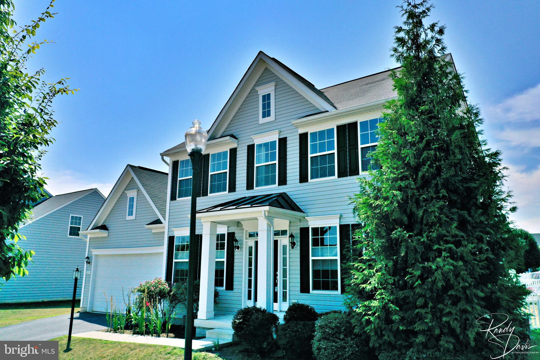 LAKELAND PLACE - Residential