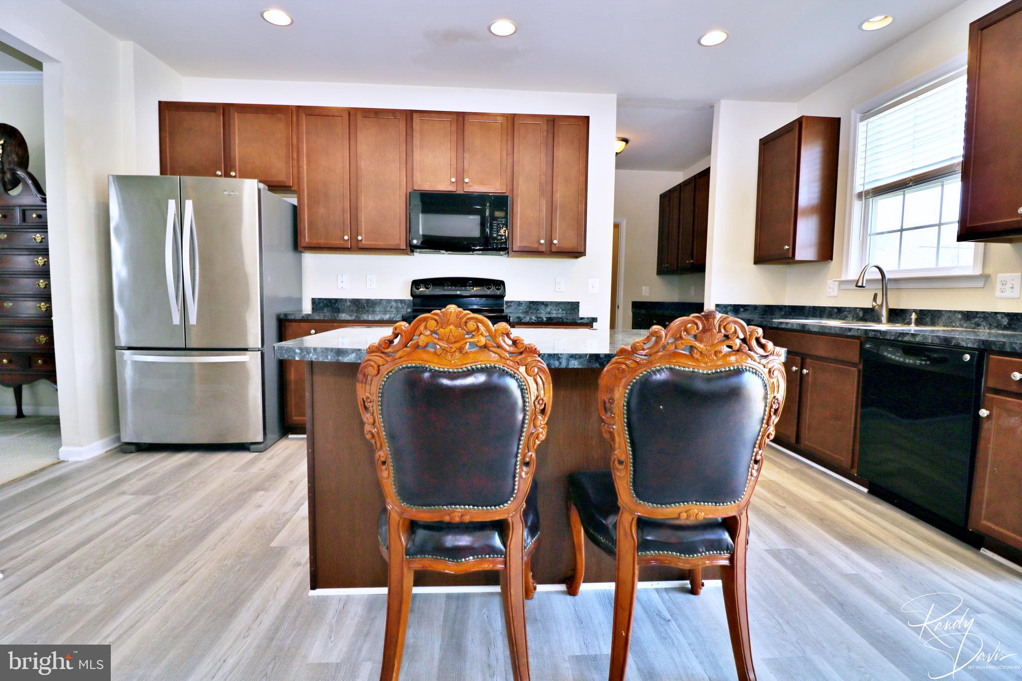 LAKELAND PLACE - Residential