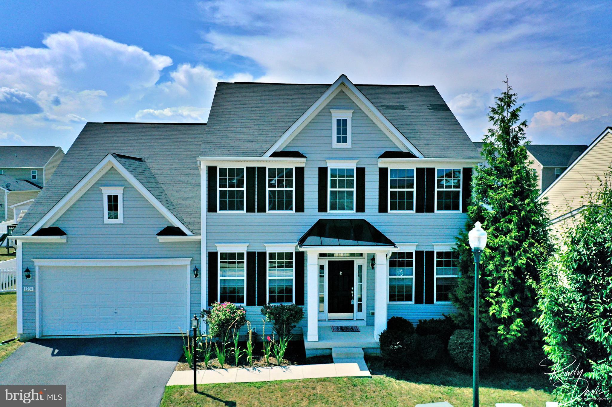 LAKELAND PLACE - Residential