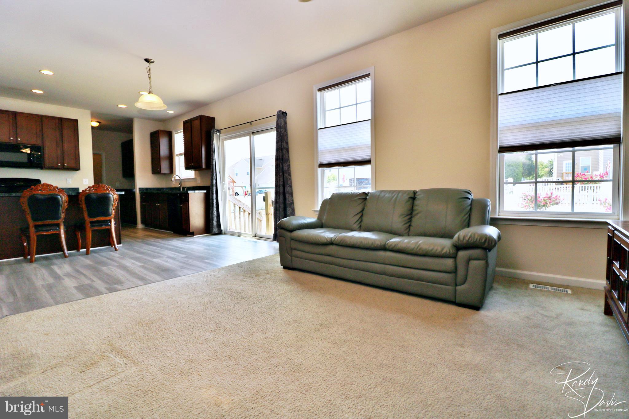 LAKELAND PLACE - Residential