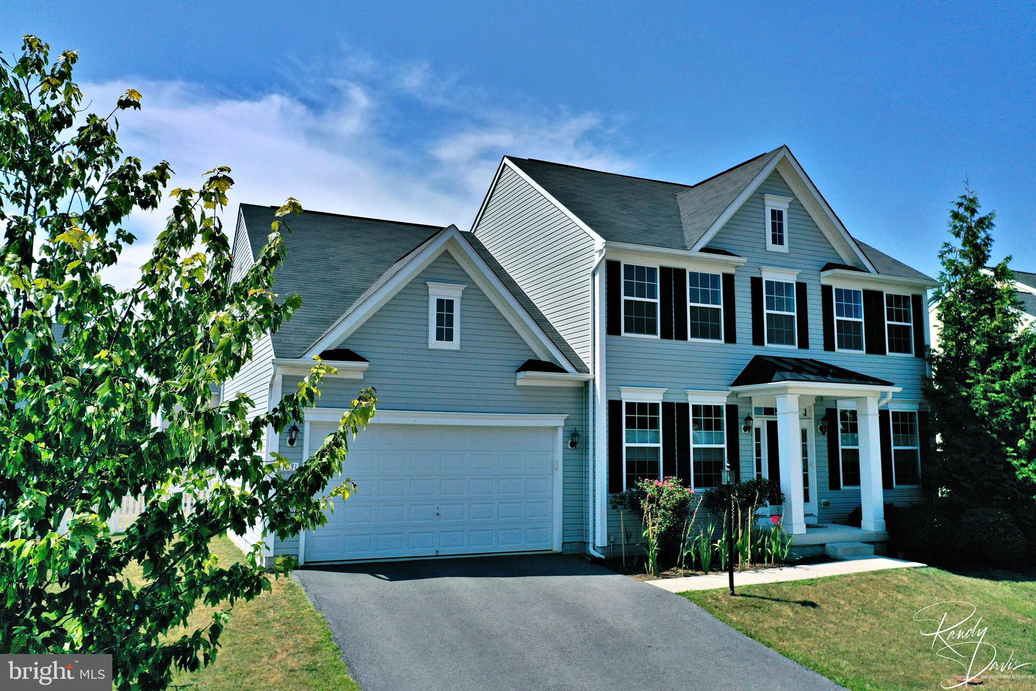 LAKELAND PLACE - Residential