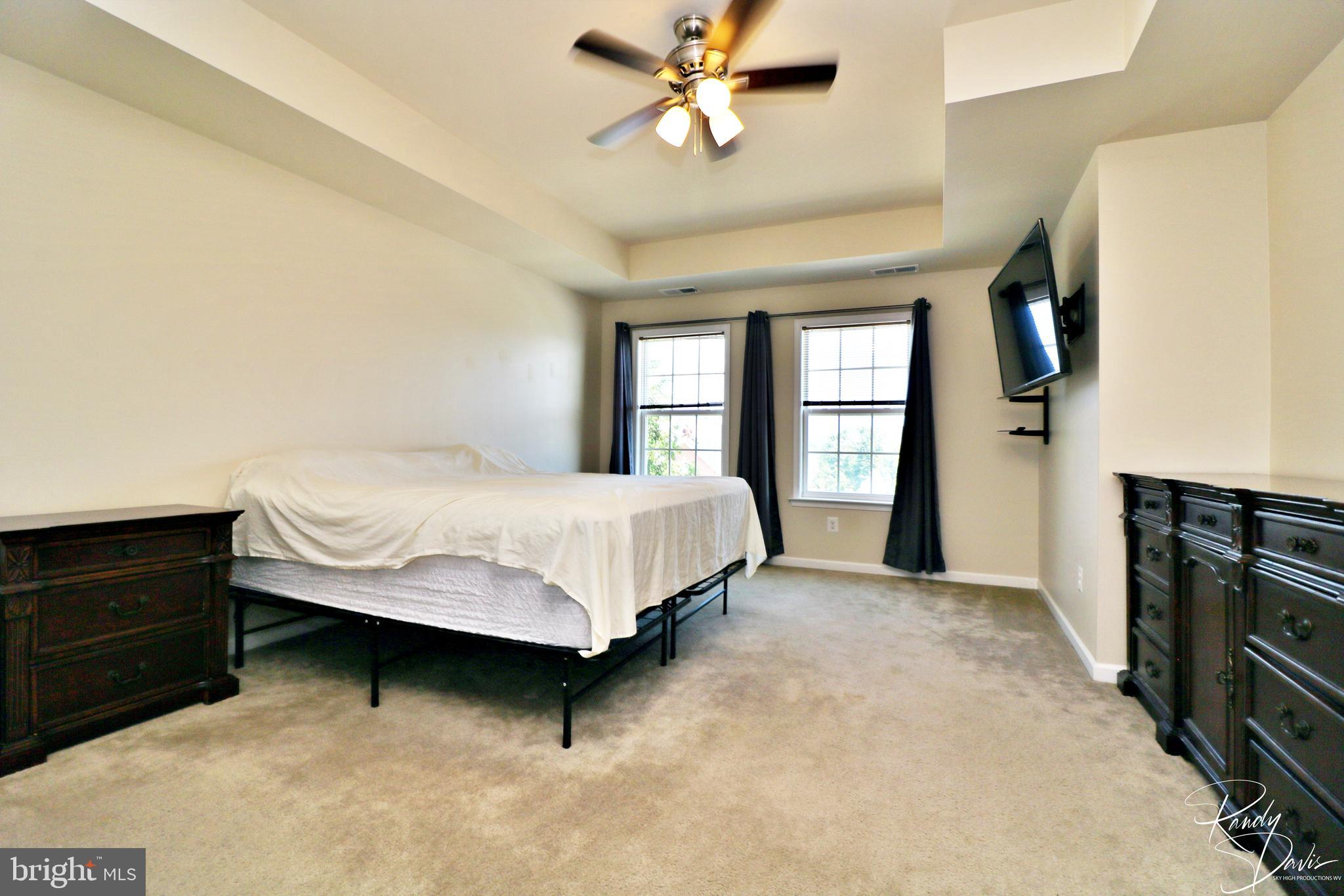 LAKELAND PLACE - Residential