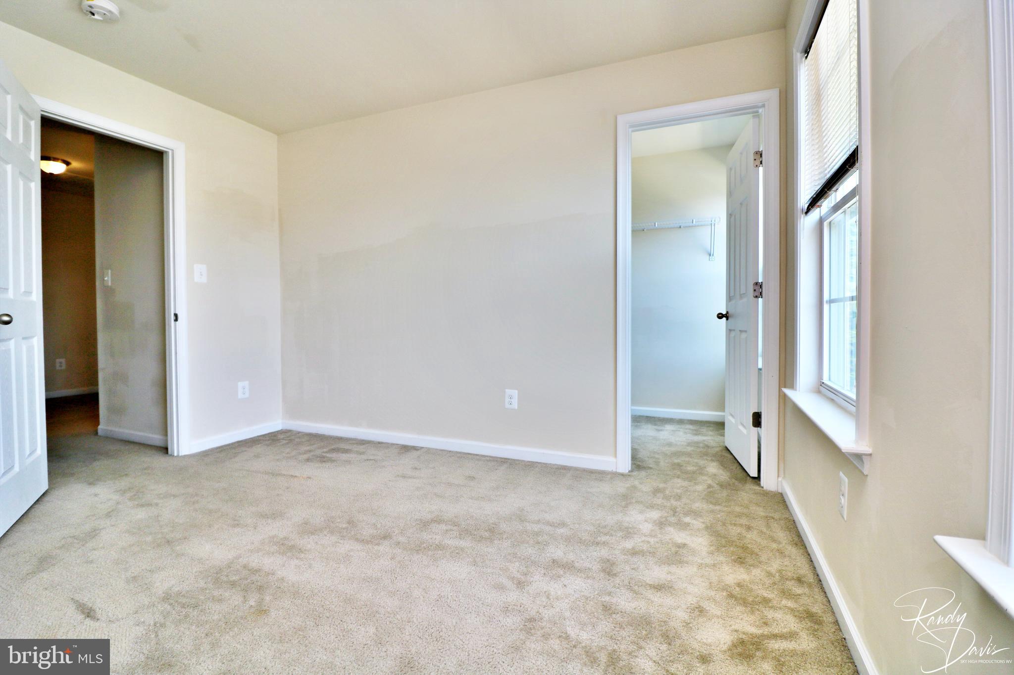 LAKELAND PLACE - Residential